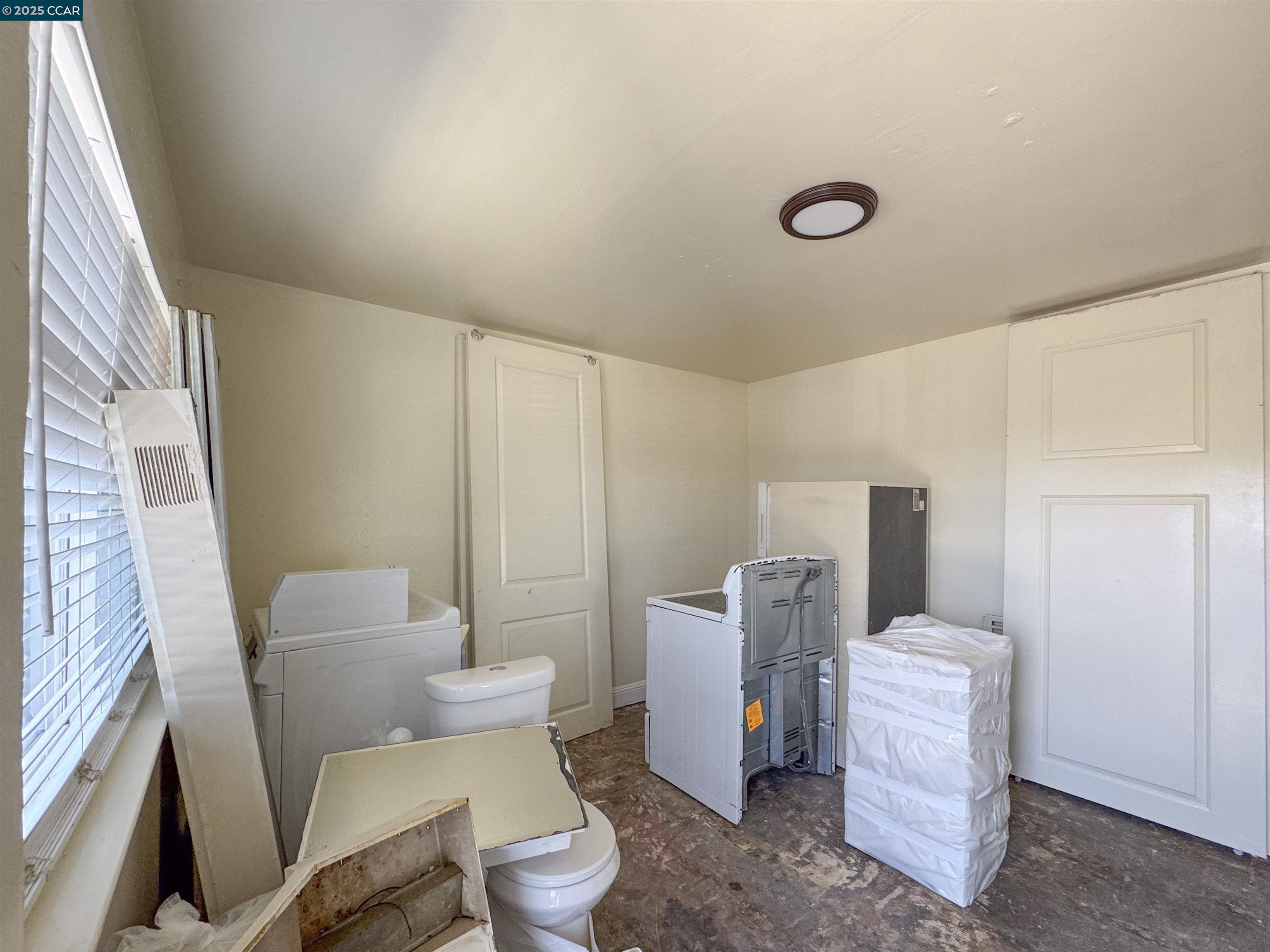 1816 15Th St, San Pablo, California 94806, ,Residential Income,For Sale,1816 15Th St,41106220