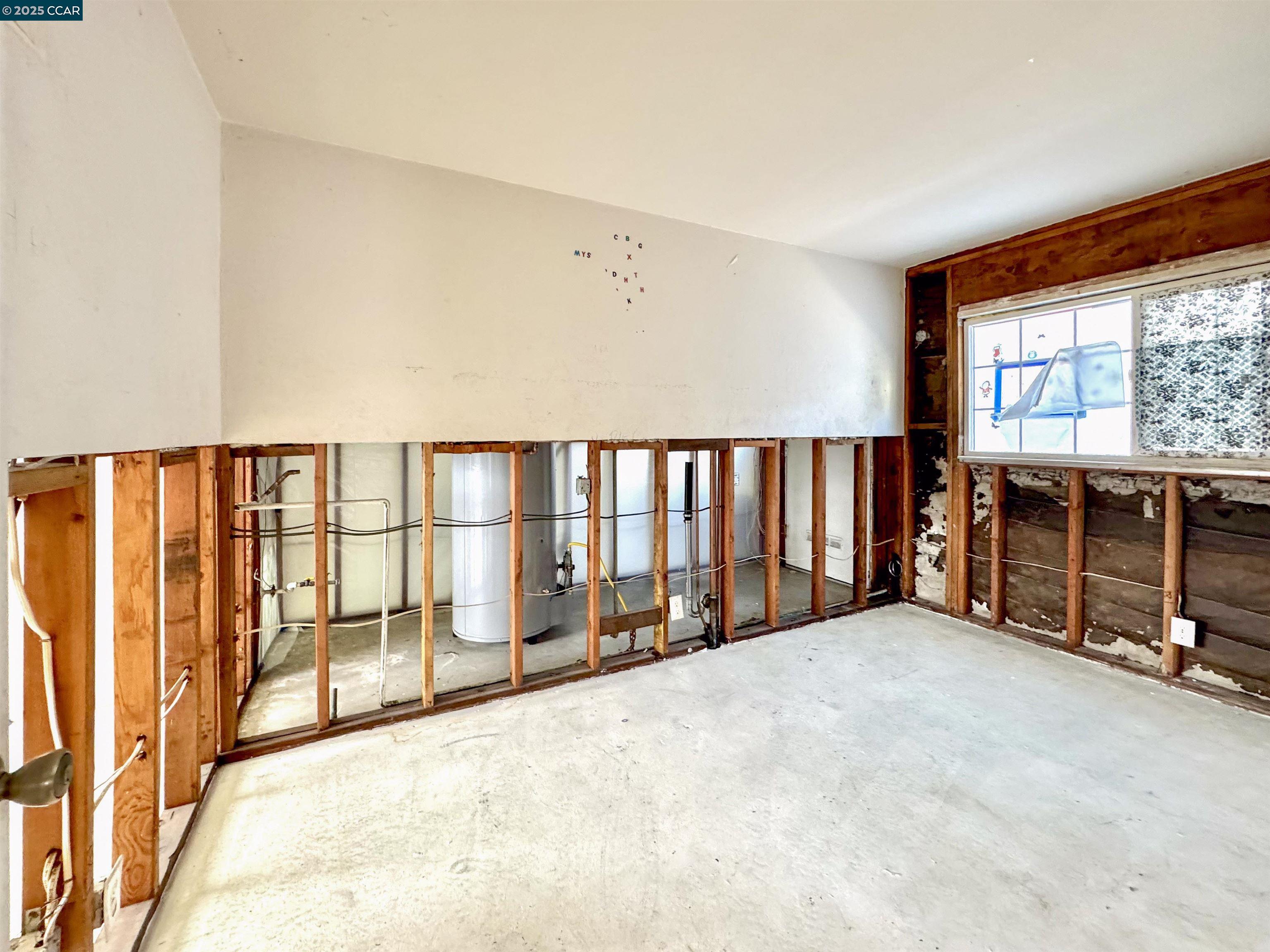 1816 15Th St, San Pablo, California 94806, ,Residential Income,For Sale,1816 15Th St,41106220