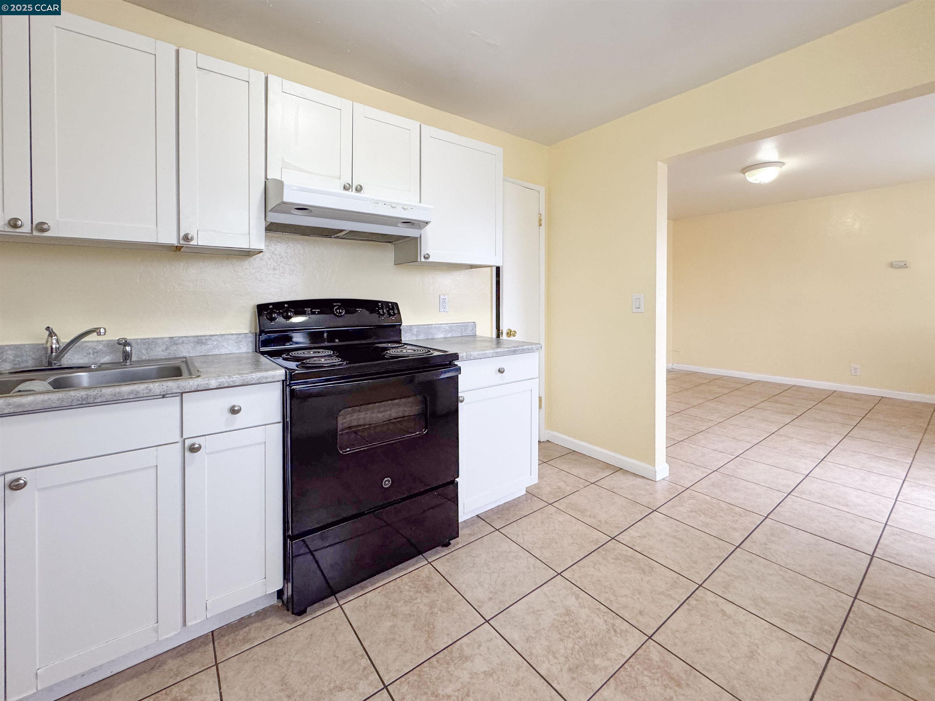 1816 15Th St, San Pablo, California 94806, ,Residential Income,For Sale,1816 15Th St,41106220