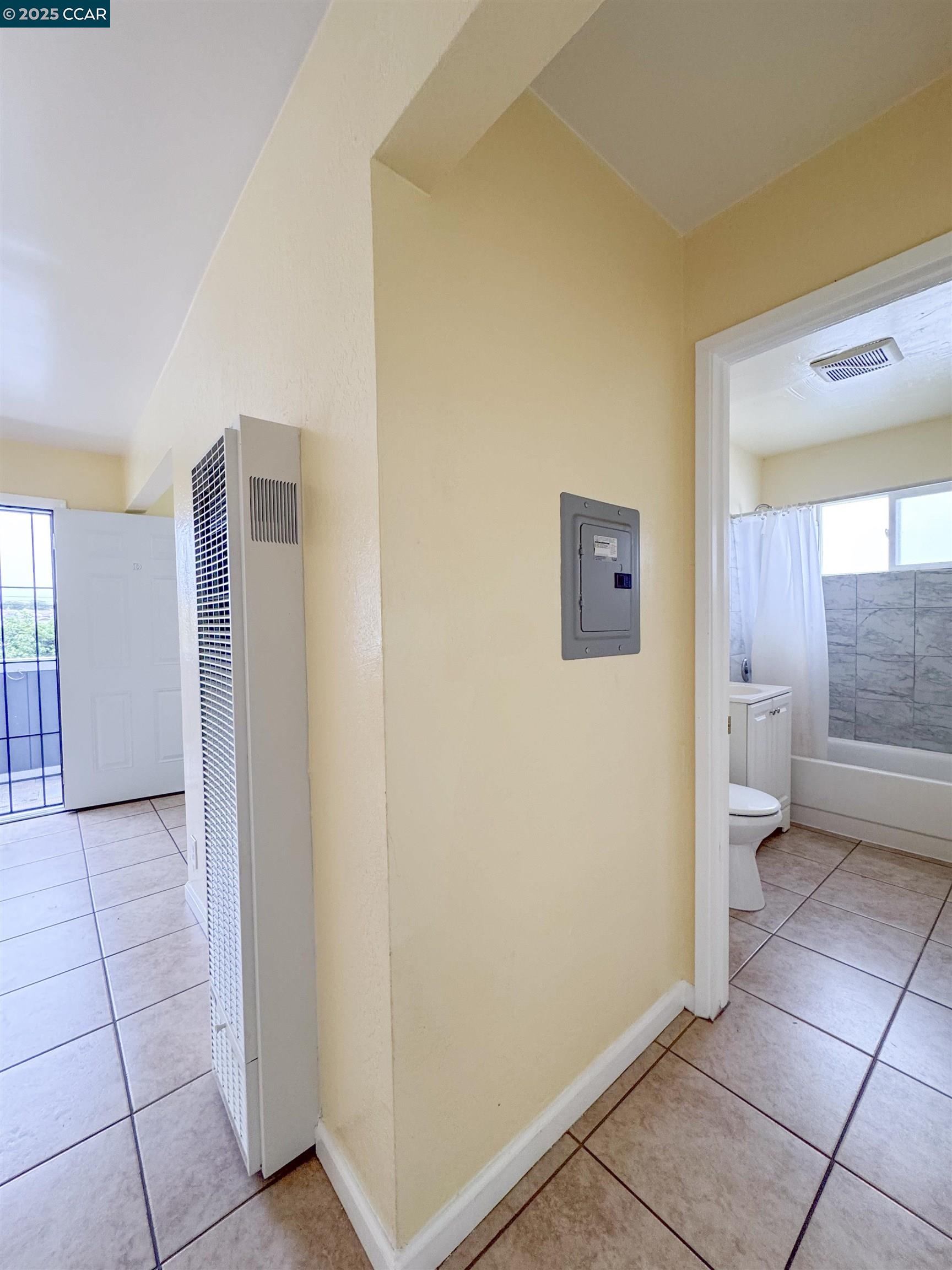 1816 15Th St, San Pablo, California 94806, ,Residential Income,For Sale,1816 15Th St,41106220