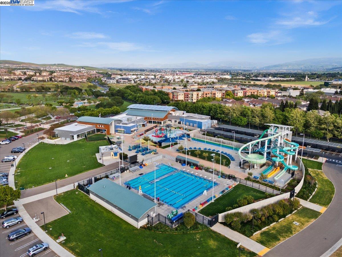 4775 Mahogany St, Dublin, California 94568, 4 Bedrooms Bedrooms, 9 Rooms Rooms,2 BathroomsBathrooms,Residential,For Sale,4775 Mahogany St,41106221