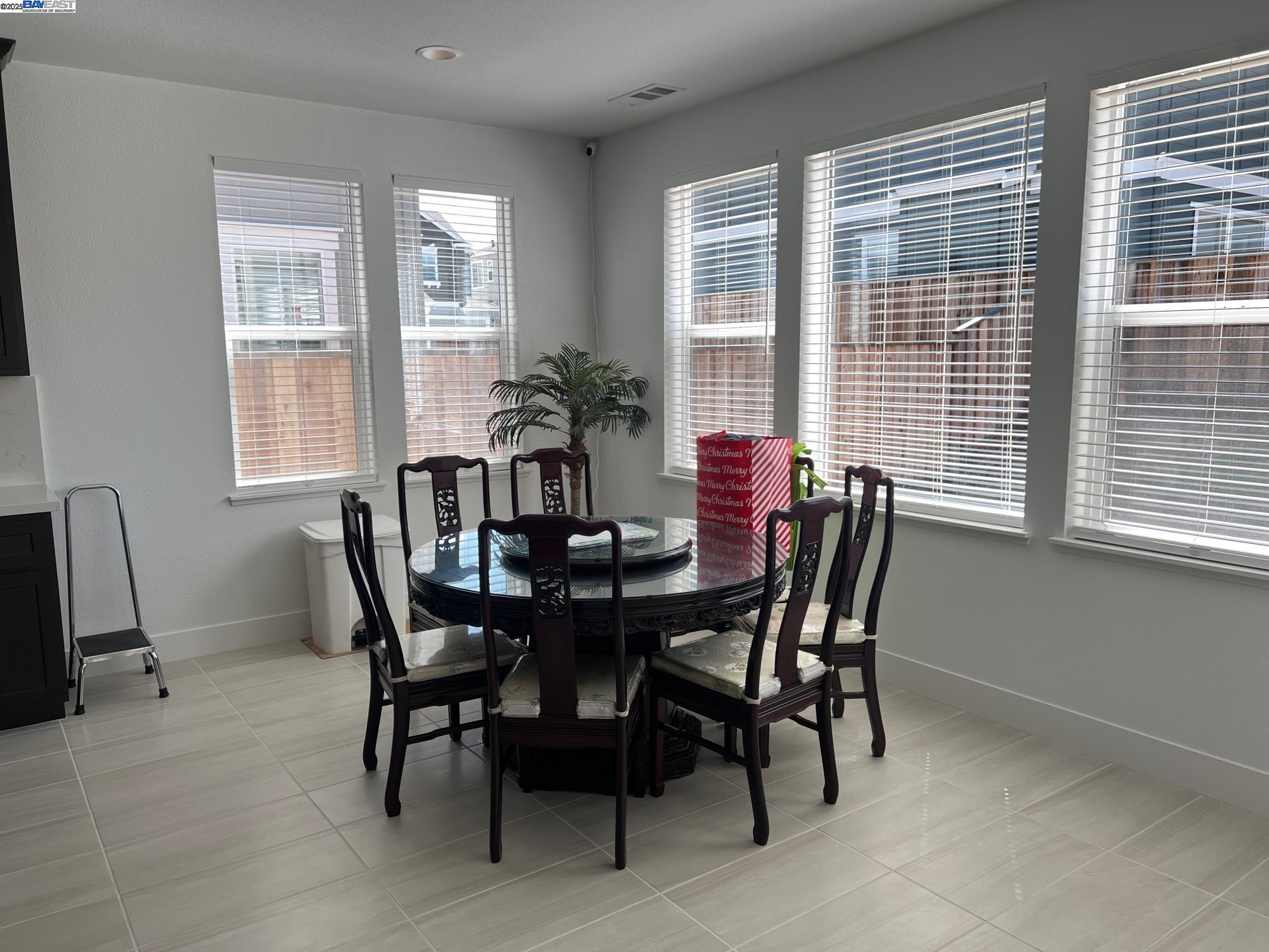 274 Skyview Dr, Marina, California 93933, 4 Bedrooms Bedrooms, 8 Rooms Rooms,3 BathroomsBathrooms,Residential Lease,For Rent,274 Skyview Dr,41106223