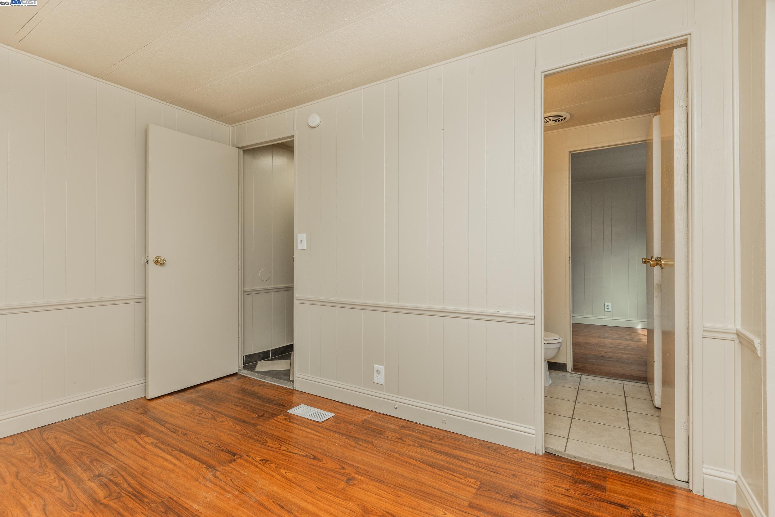 1216 88Th Ave, Oakland, California 94621, 2 Bedrooms Bedrooms, 4 Rooms Rooms,2 BathroomsBathrooms,Residential,For Sale,1216 88Th Ave,41106224