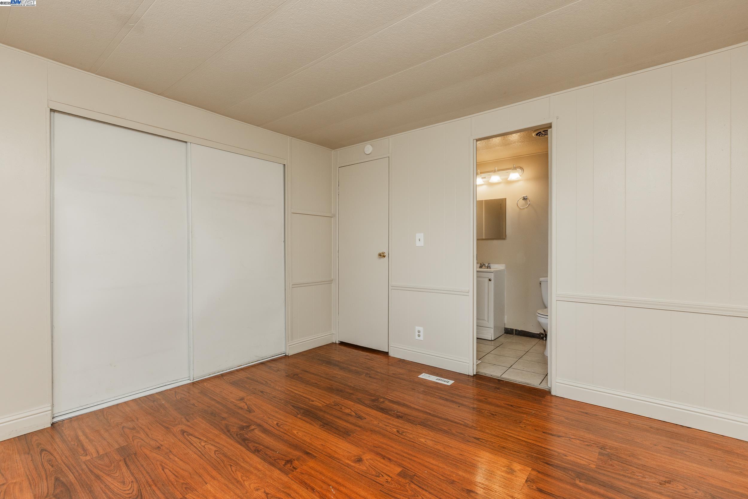 1216 88Th Ave, Oakland, California 94621, 2 Bedrooms Bedrooms, 4 Rooms Rooms,2 BathroomsBathrooms,Residential,For Sale,1216 88Th Ave,41106224