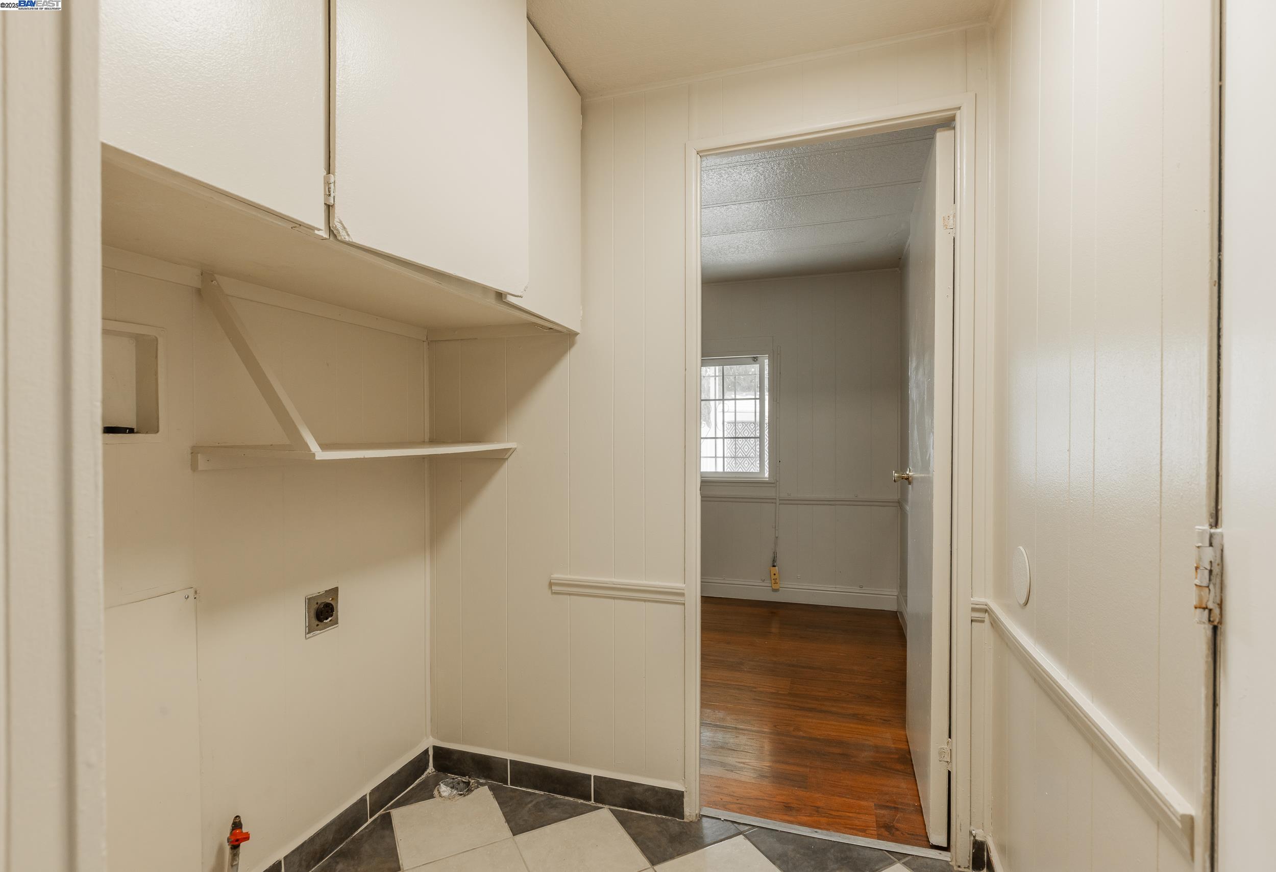 1216 88Th Ave, Oakland, California 94621, 2 Bedrooms Bedrooms, 4 Rooms Rooms,2 BathroomsBathrooms,Residential,For Sale,1216 88Th Ave,41106224