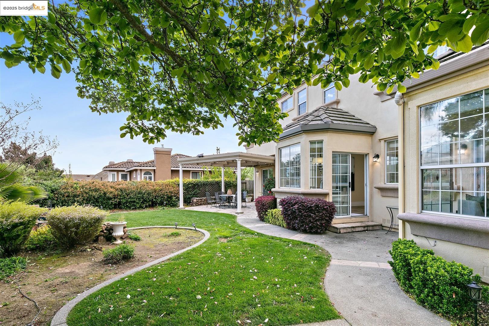 3266 Congressional Cir, Fairfield, California 94534, 4 Bedrooms Bedrooms, 9 Rooms Rooms,3 BathroomsBathrooms,Residential,For Sale,3266 Congressional Cir,41106225