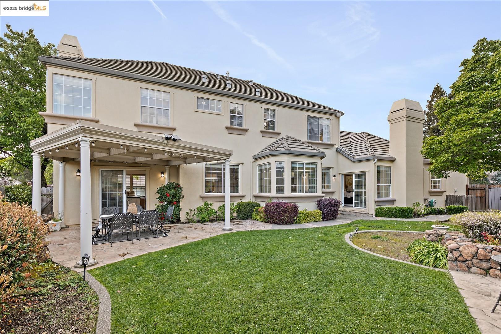 3266 Congressional Cir, Fairfield, California 94534, 4 Bedrooms Bedrooms, 9 Rooms Rooms,3 BathroomsBathrooms,Residential,For Sale,3266 Congressional Cir,41106225