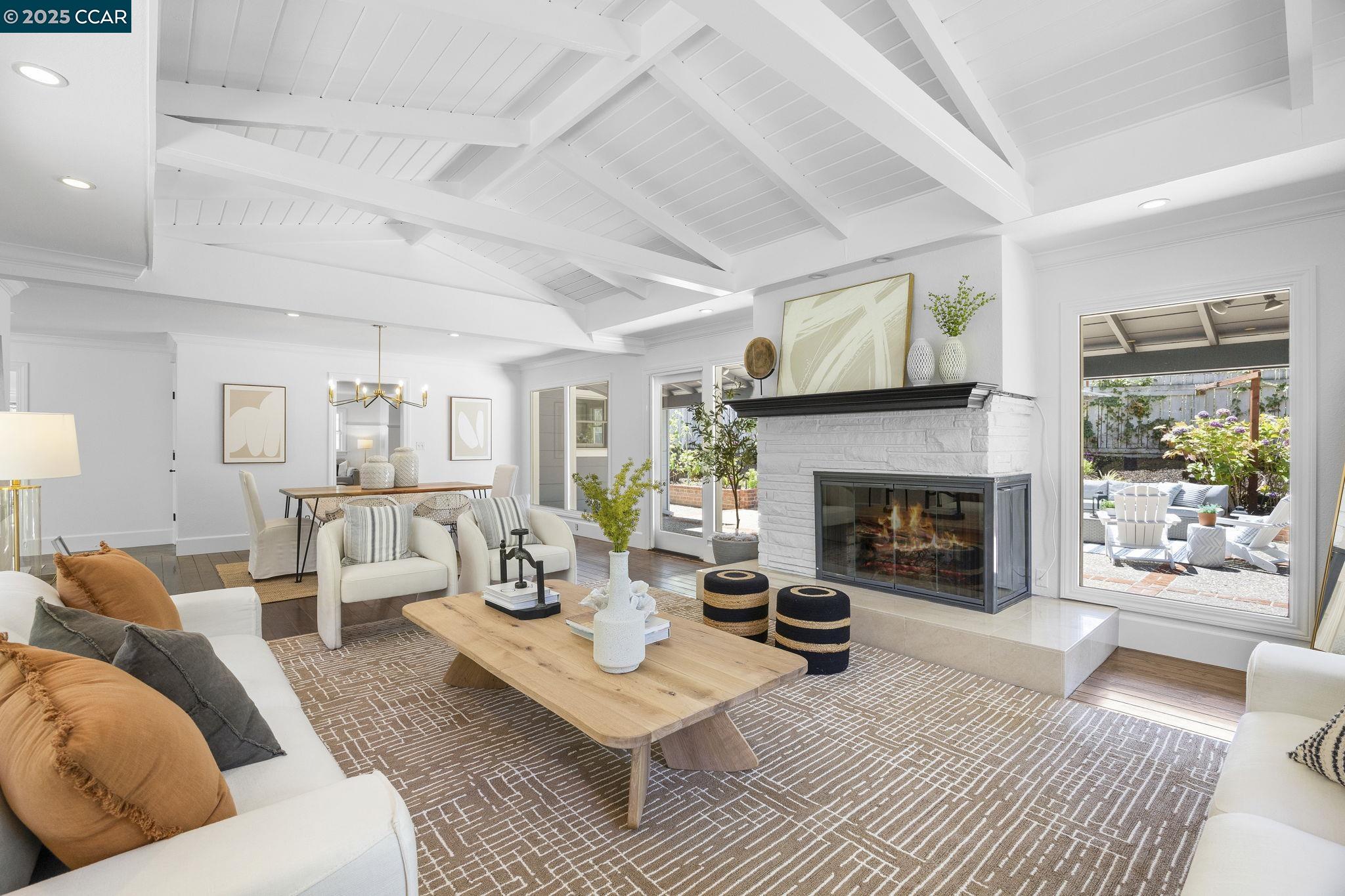 Detail Gallery Image 23 of 53 For 3475 Springhill Rd, Lafayette,  CA 94549 - 4 Beds | 3 Baths