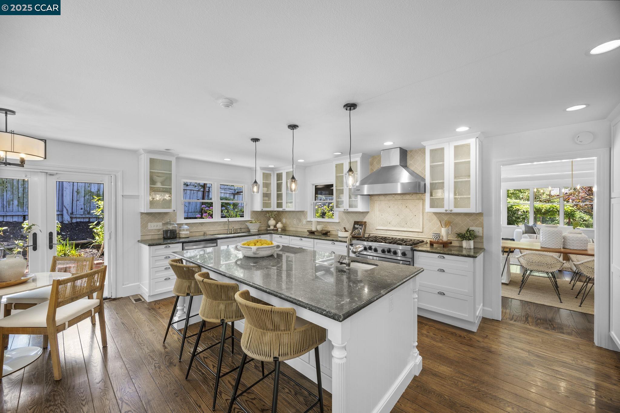 Detail Gallery Image 29 of 53 For 3475 Springhill Rd, Lafayette,  CA 94549 - 4 Beds | 3 Baths
