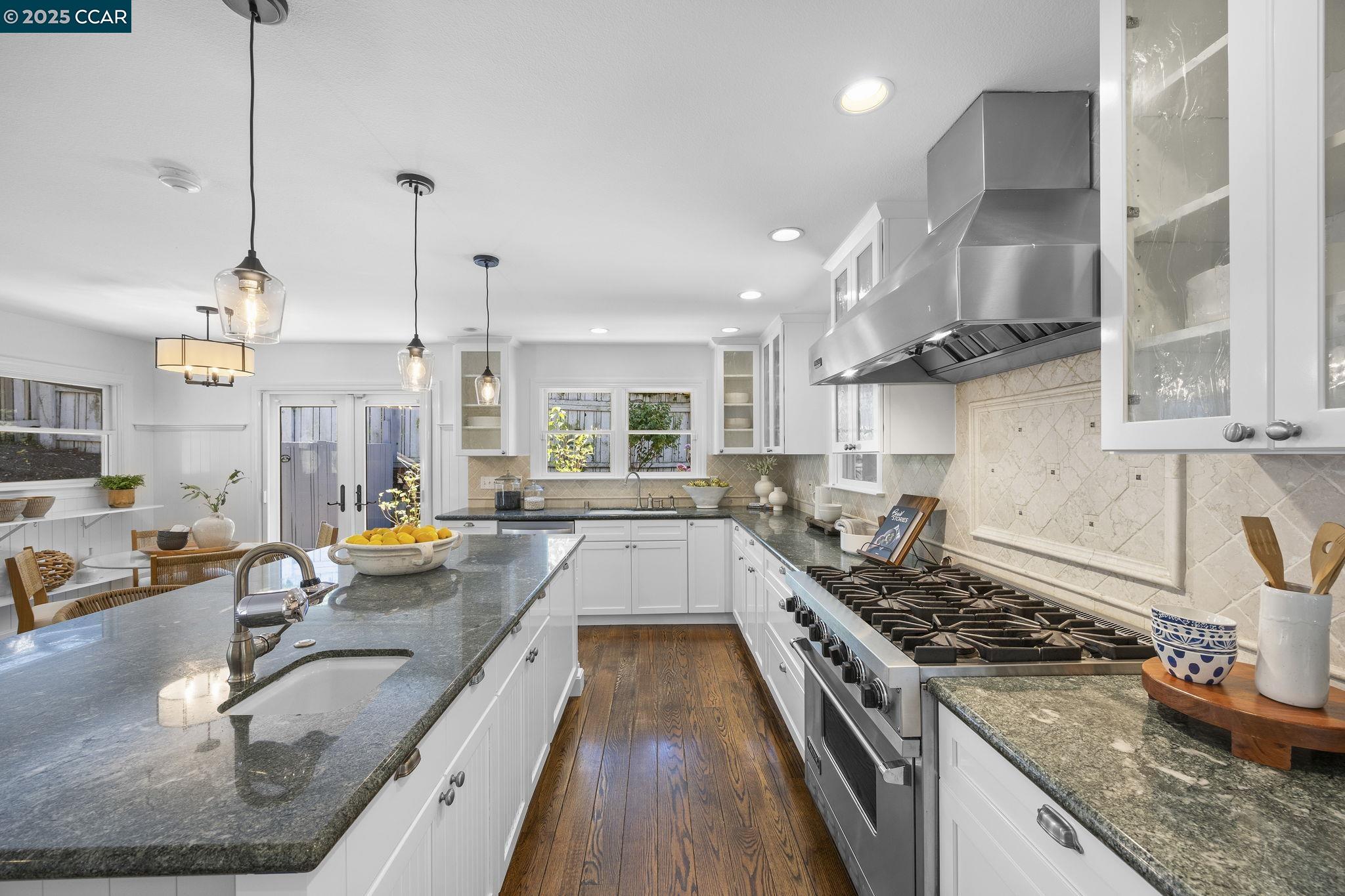 Detail Gallery Image 35 of 53 For 3475 Springhill Rd, Lafayette,  CA 94549 - 4 Beds | 3 Baths