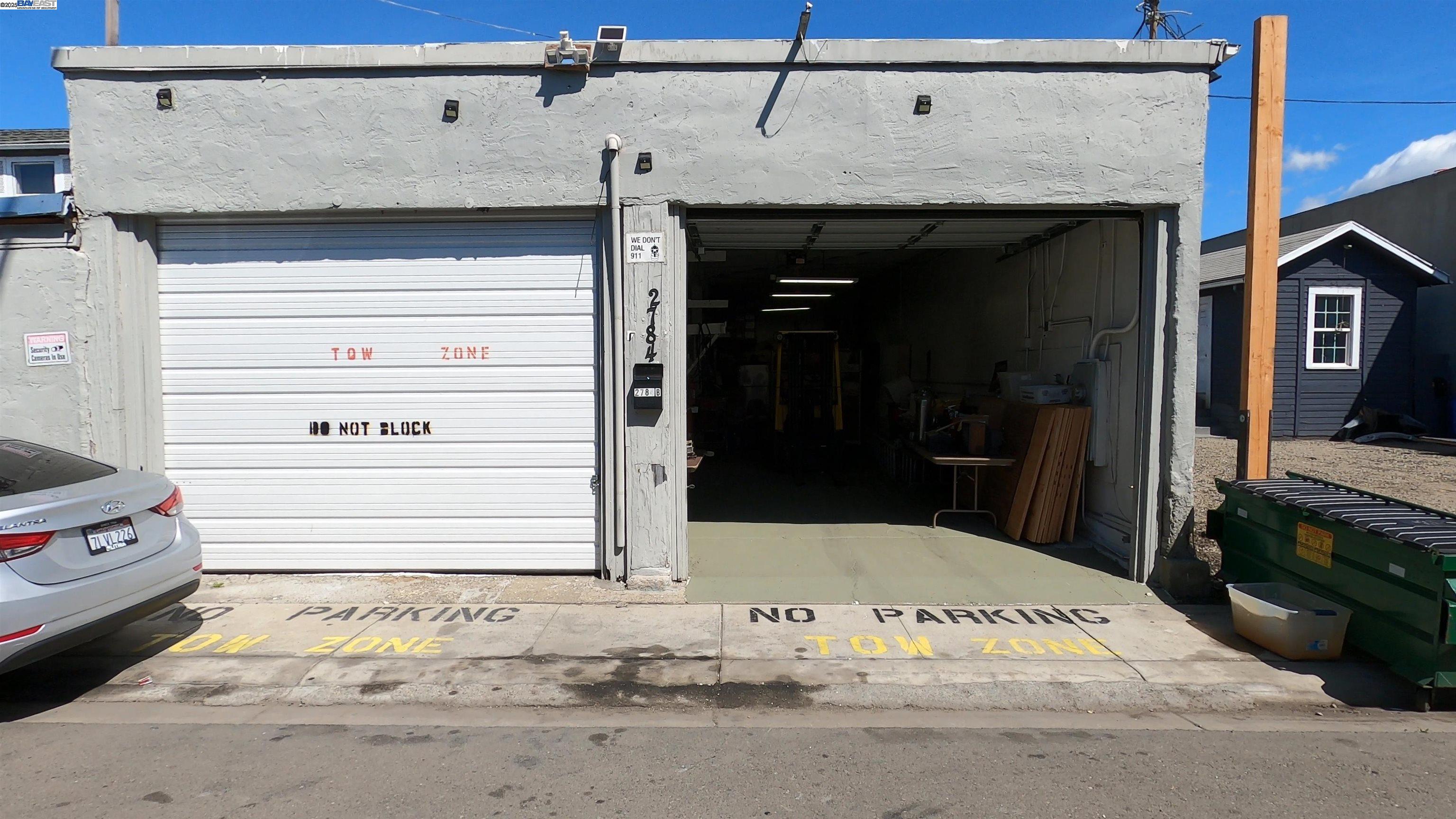 812 Lisbon Ave, Oakland, California 94601, ,Commercial Sale,For Sale,812 Lisbon Ave,41106229