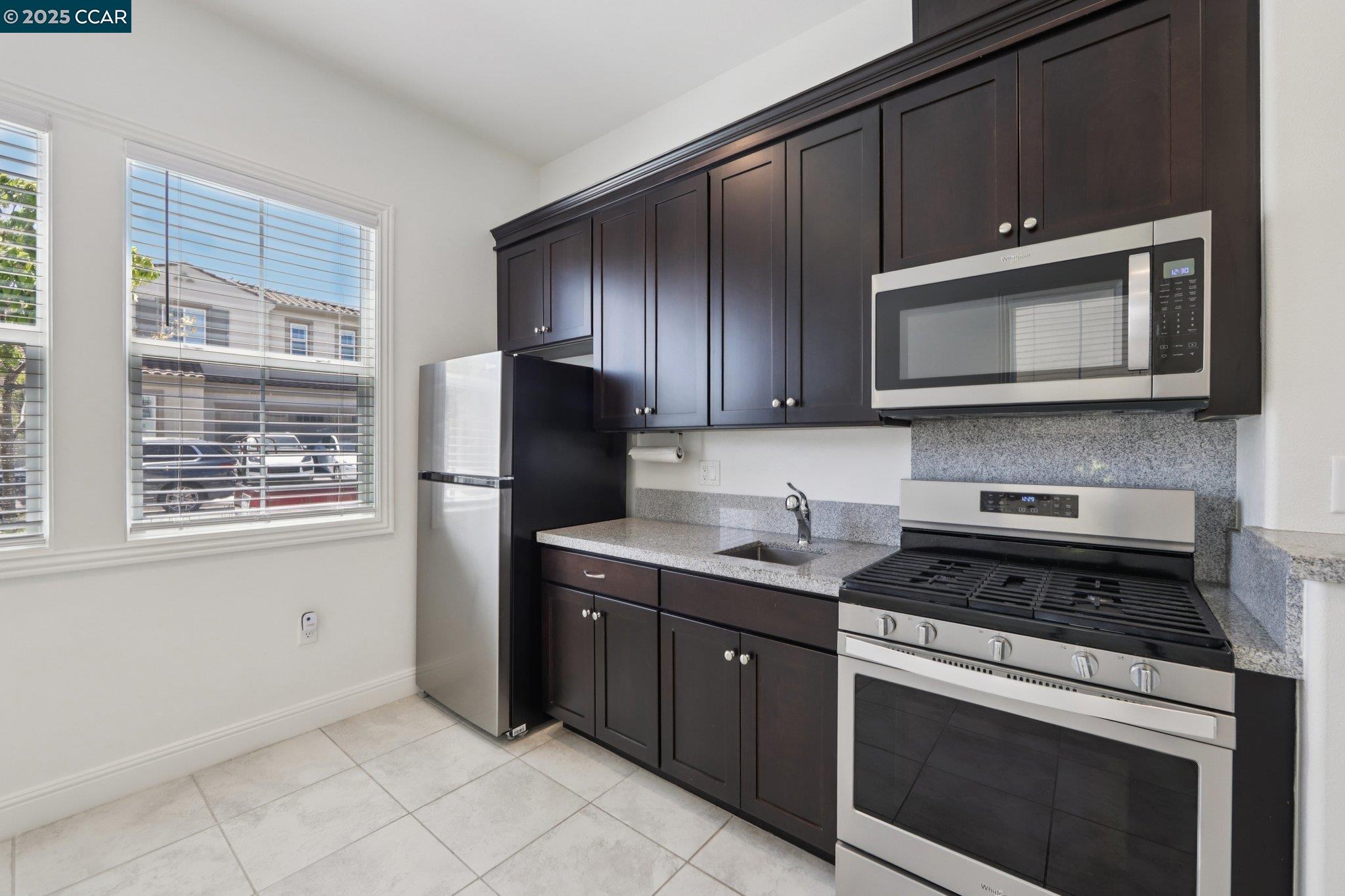 Detail Gallery Image 16 of 48 For 2909 Tulare Hills Dr, Dublin,  CA 94568 - 6 Beds | 5/1 Baths