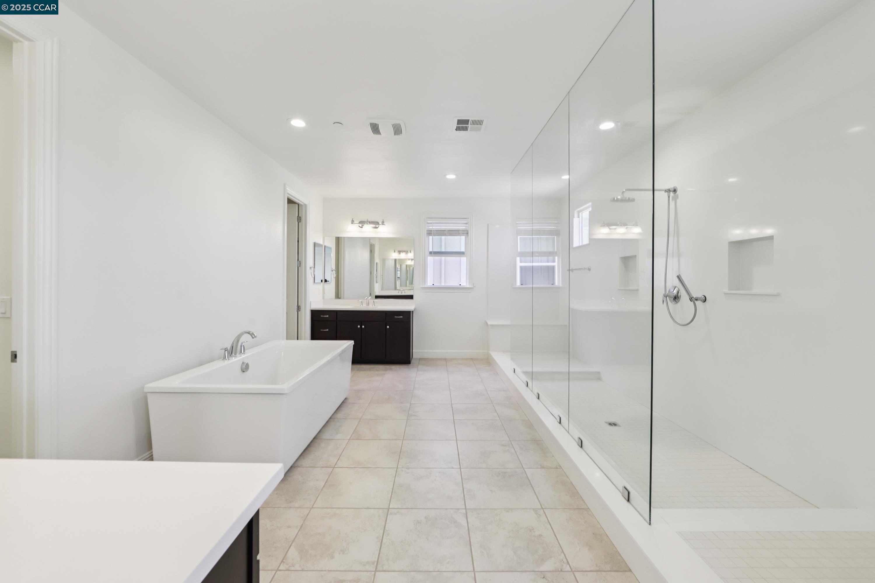 Detail Gallery Image 32 of 48 For 2909 Tulare Hills Dr, Dublin,  CA 94568 - 6 Beds | 5/1 Baths