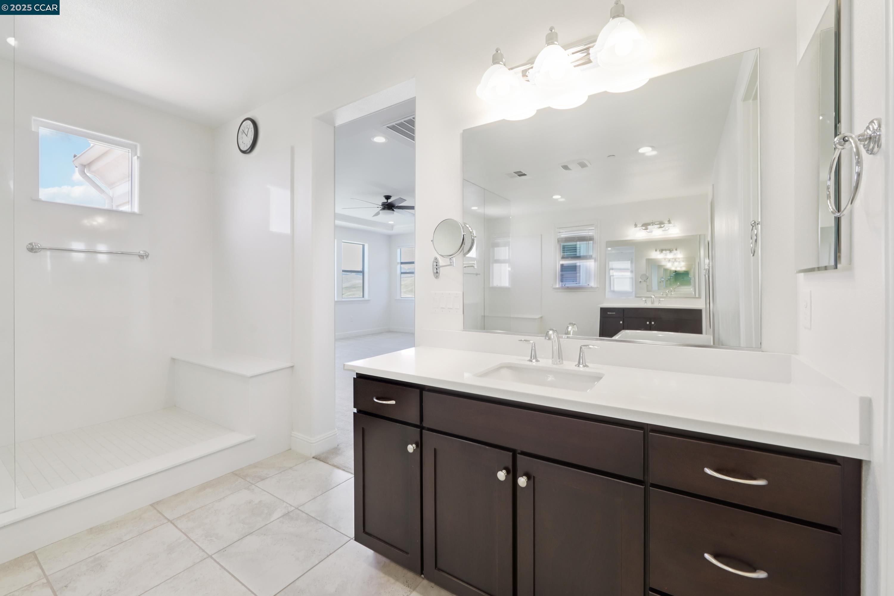 Detail Gallery Image 33 of 48 For 2909 Tulare Hills Dr, Dublin,  CA 94568 - 6 Beds | 5/1 Baths