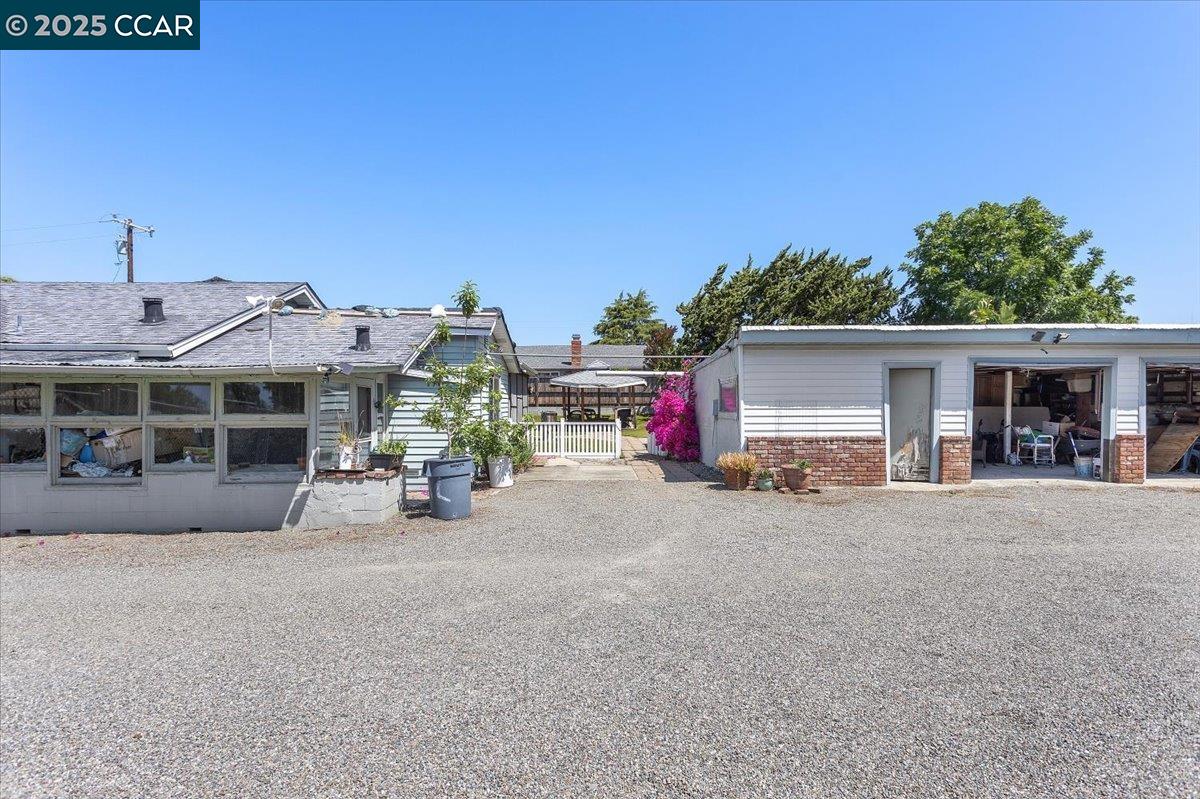 19358 Lake Chabot Rd, Castro Valley, California 94546, ,Land,For Sale,19358 Lake Chabot Rd,41106232