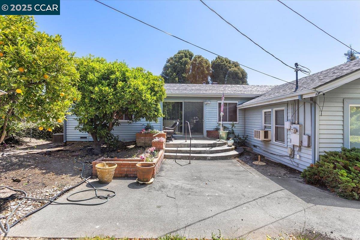 19358 Lake Chabot Rd, Castro Valley, California 94546, ,Land,For Sale,19358 Lake Chabot Rd,41106232