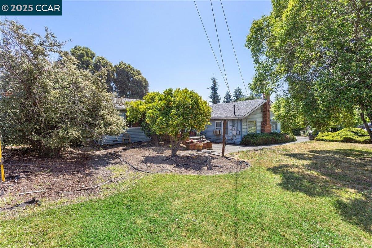 19358 Lake Chabot Rd, Castro Valley, California 94546, ,Land,For Sale,19358 Lake Chabot Rd,41106232