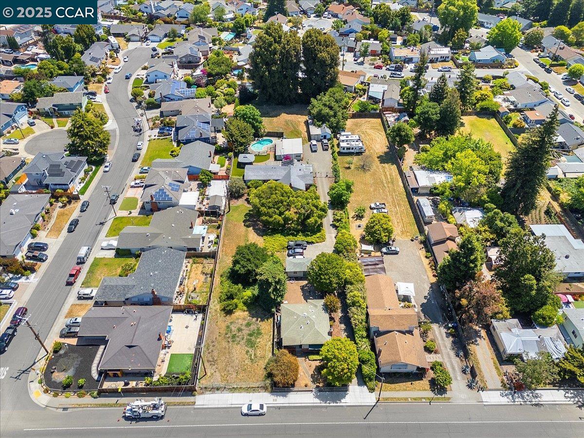19358 Lake Chabot Rd, Castro Valley, California 94546, ,Land,For Sale,19358 Lake Chabot Rd,41106232