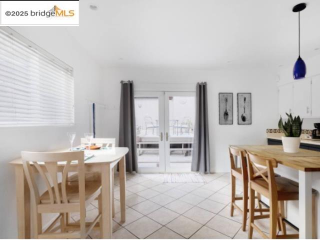6432 Sunnymere, Oakland, California 94605, 1 Bedroom Bedrooms, 3 Rooms Rooms,1 BathroomBathrooms,Residential,For Sale,6432 Sunnymere,41106233