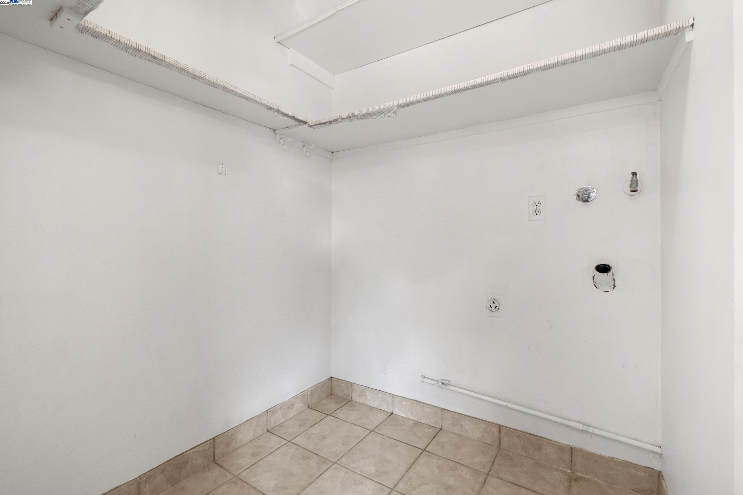 34579 Bluestone Cmn, Fremont, California 94555, 4 Bedrooms Bedrooms, 7 Rooms Rooms,2 BathroomsBathrooms,Residential,For Sale,34579 Bluestone Cmn,41106239
