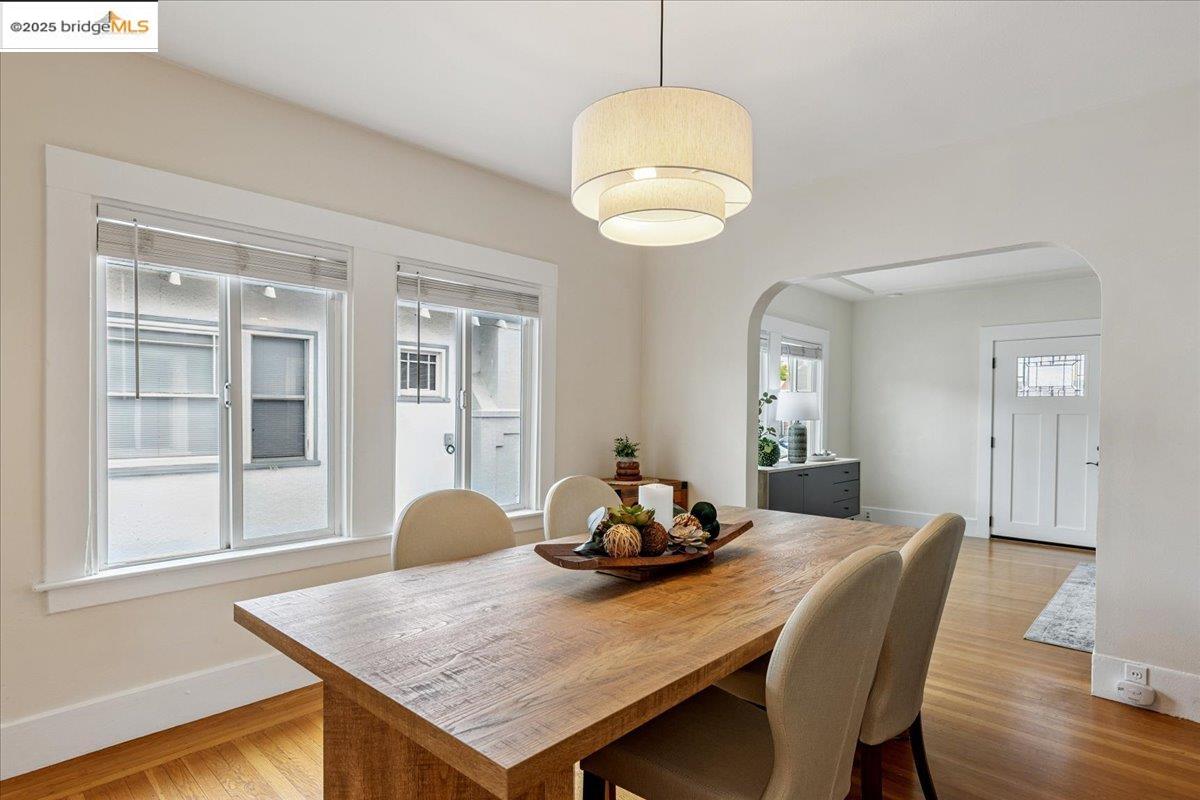 2680 67Th Ave, Oakland, California 94605, 3 Bedrooms Bedrooms, 6 Rooms Rooms,2 BathroomsBathrooms,Residential,For Sale,2680 67Th Ave,41106240