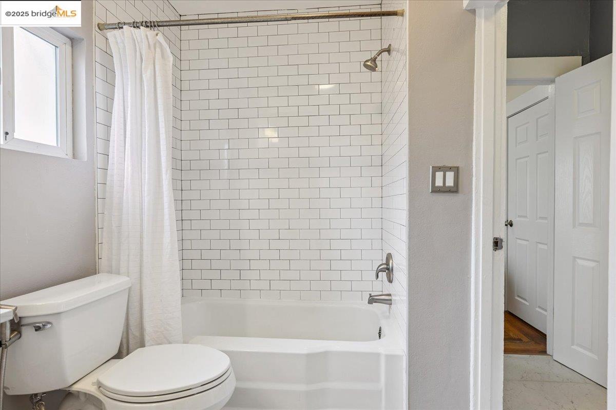 2680 67Th Ave, Oakland, California 94605, 3 Bedrooms Bedrooms, 6 Rooms Rooms,2 BathroomsBathrooms,Residential,For Sale,2680 67Th Ave,41106240