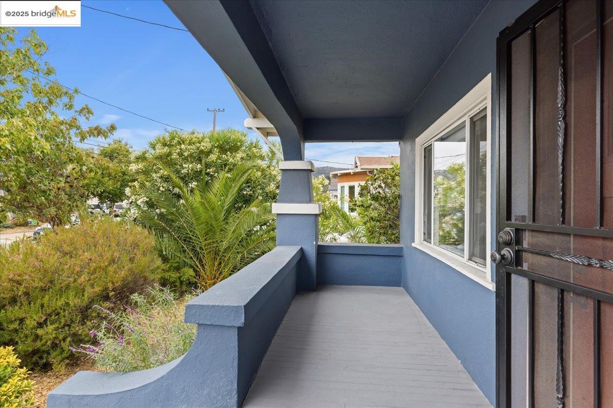 2680 67Th Ave, Oakland, California 94605, 3 Bedrooms Bedrooms, 6 Rooms Rooms,2 BathroomsBathrooms,Residential,For Sale,2680 67Th Ave,41106240