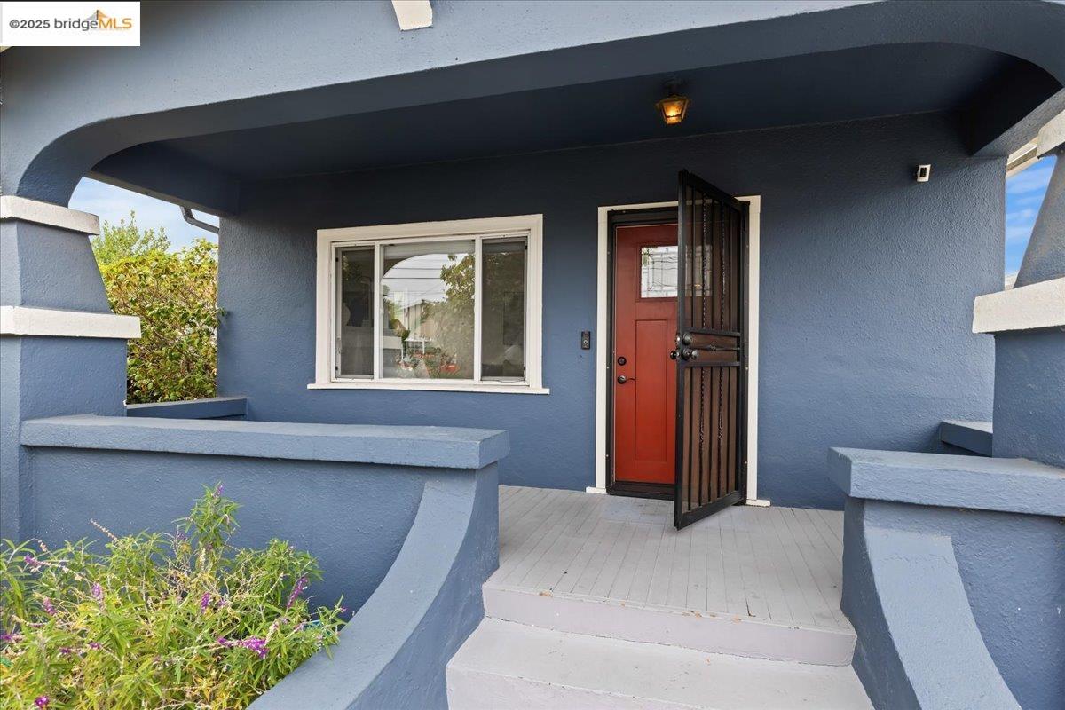2680 67Th Ave, Oakland, California 94605, 3 Bedrooms Bedrooms, 6 Rooms Rooms,2 BathroomsBathrooms,Residential,For Sale,2680 67Th Ave,41106240