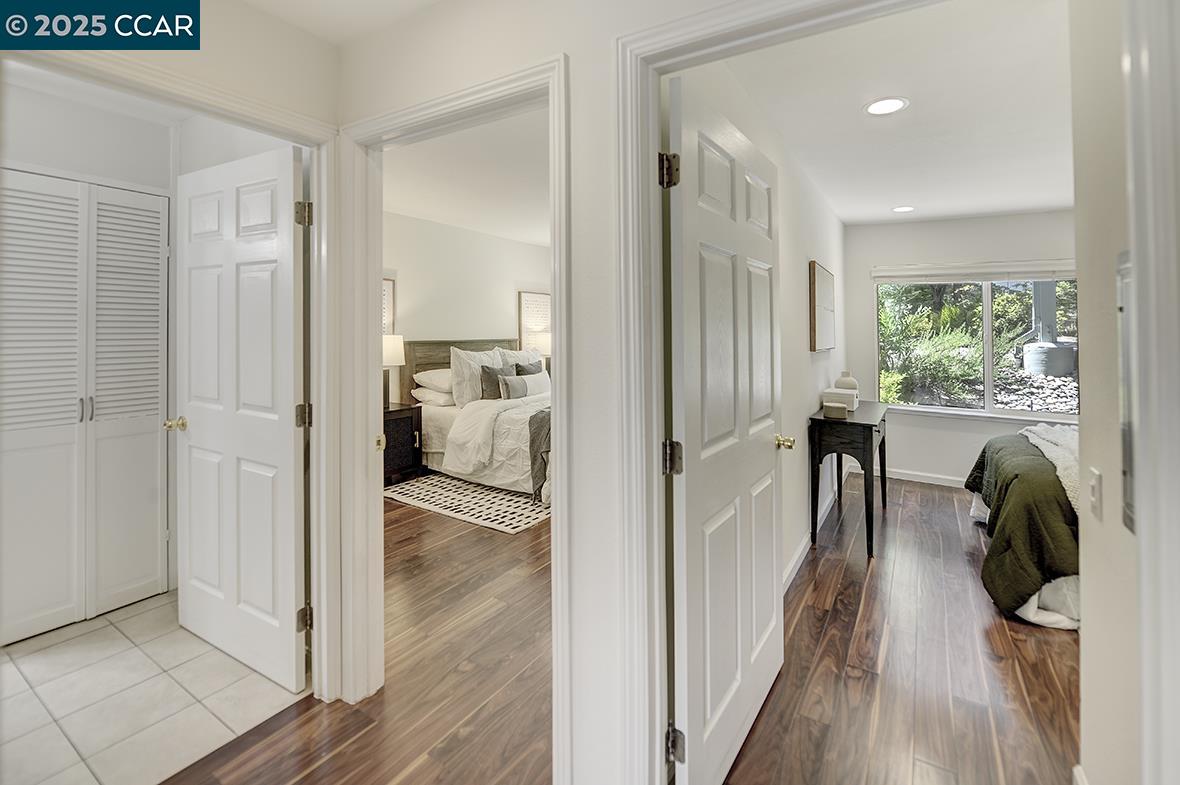3136 Tice Creek Dr # 8, Walnut Creek, California 94595, 2 Bedrooms Bedrooms, 6 Rooms Rooms,2 BathroomsBathrooms,Residential,For Sale,3136 Tice Creek Dr # 8,41106241