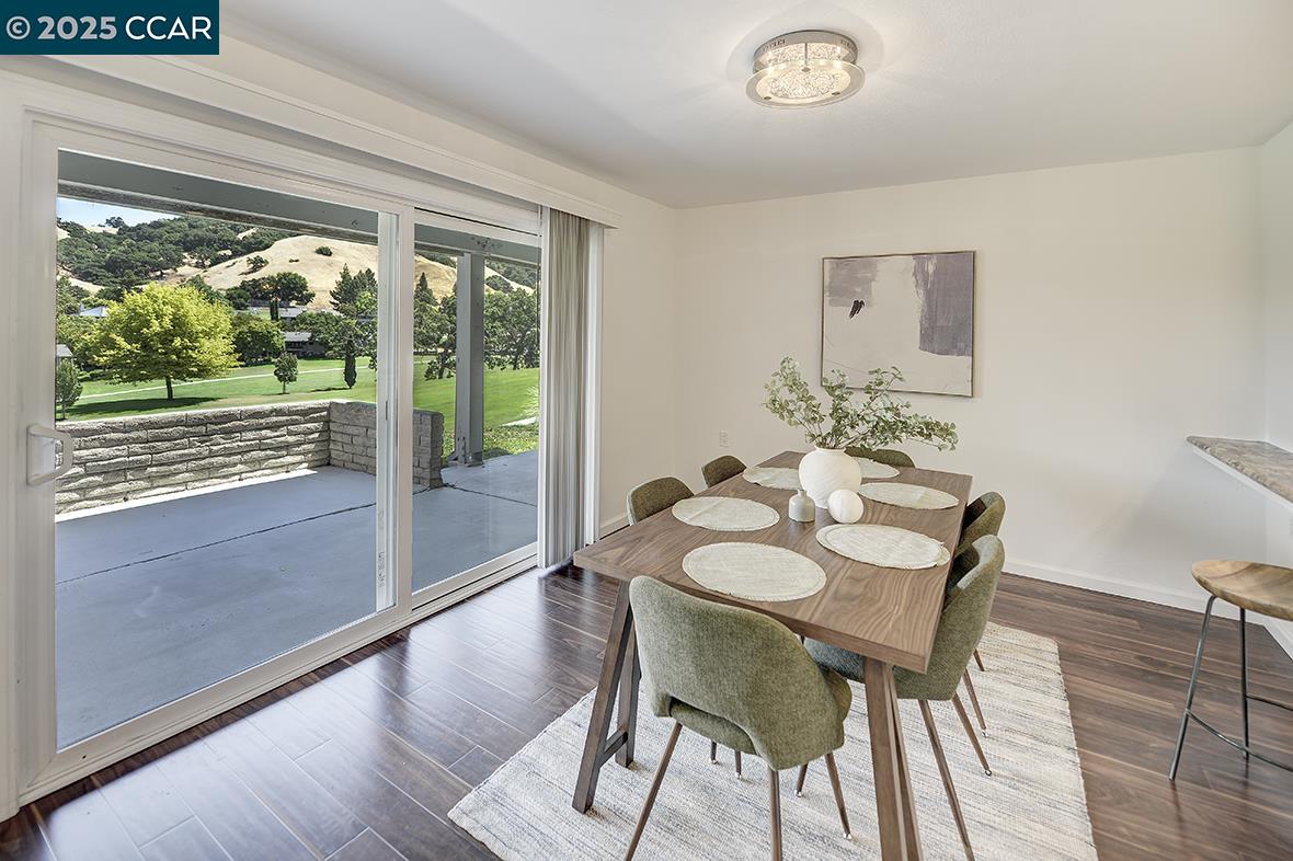 3136 Tice Creek Dr # 8, Walnut Creek, California 94595, 2 Bedrooms Bedrooms, 6 Rooms Rooms,2 BathroomsBathrooms,Residential,For Sale,3136 Tice Creek Dr # 8,41106241