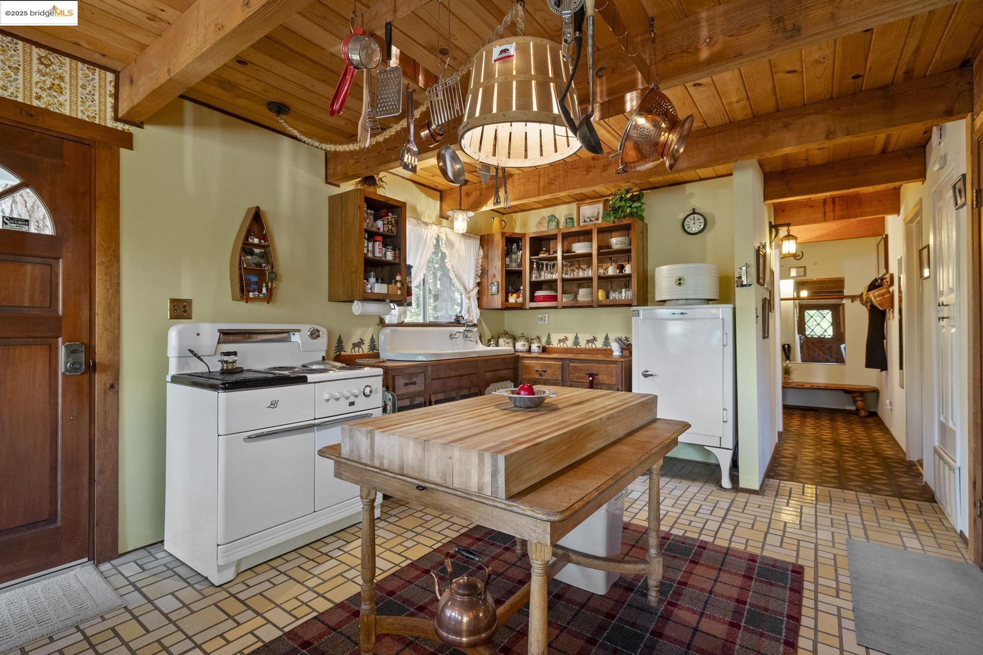 29380 Lassen Dr, Cold Springs, California 95335, 3 Bedrooms Bedrooms, 4 Rooms Rooms,2 BathroomsBathrooms,Residential,For Sale,29380 Lassen Dr,41106242