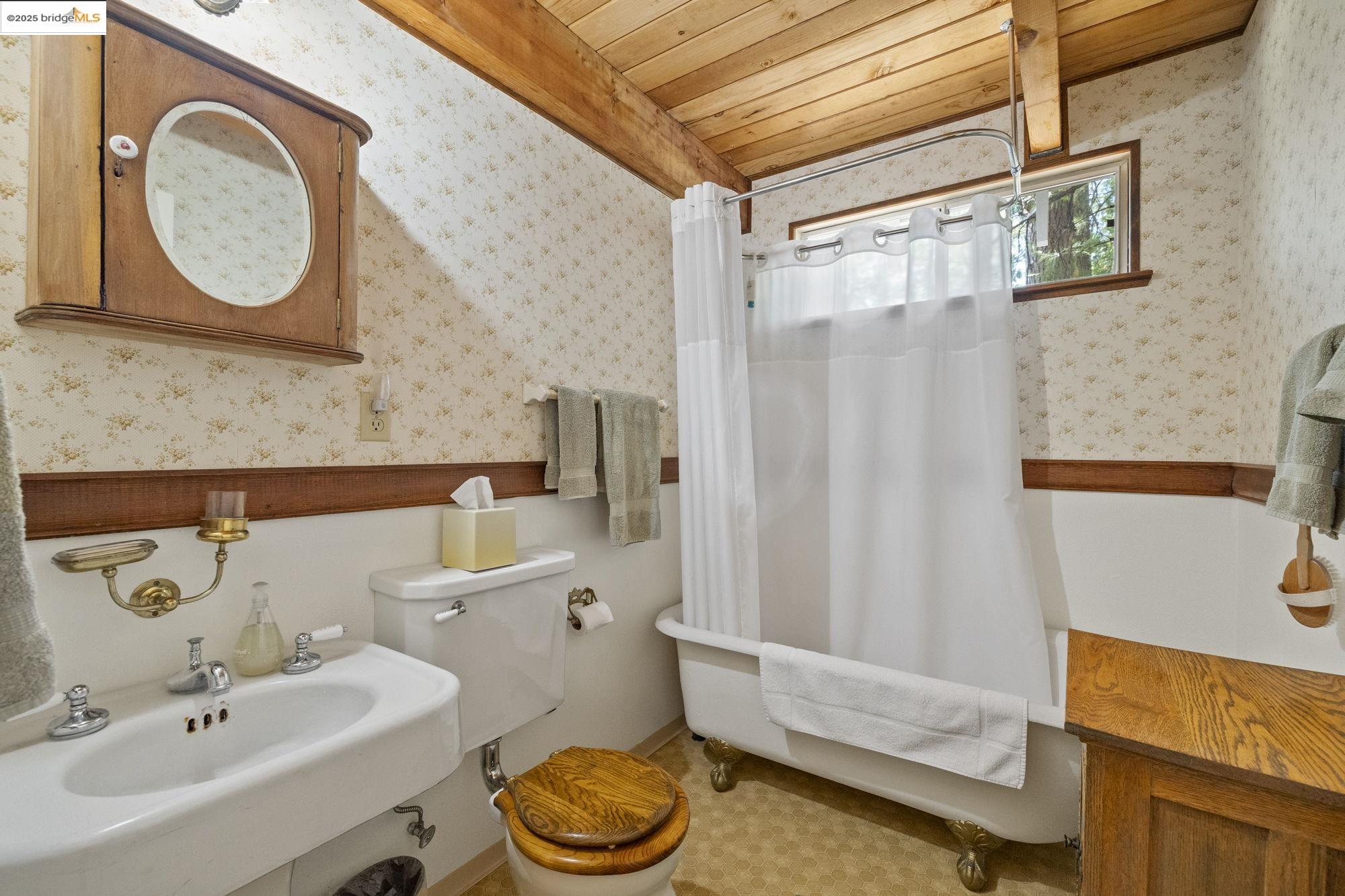 29380 Lassen Dr, Cold Springs, California 95335, 3 Bedrooms Bedrooms, 4 Rooms Rooms,2 BathroomsBathrooms,Residential,For Sale,29380 Lassen Dr,41106242