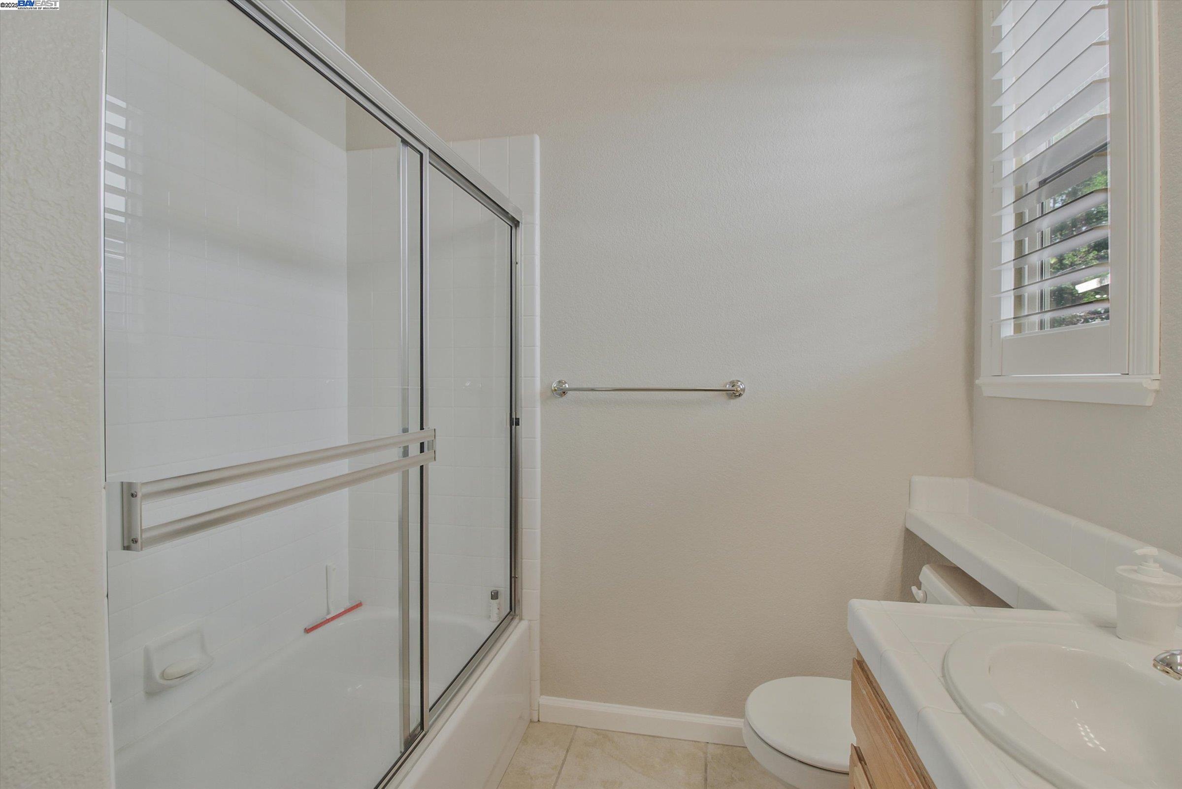 3137 Grasmere Cir, Roseville, California 95661, 3 Bedrooms Bedrooms, ,2 BathroomsBathrooms,Residential,For Sale,3137 Grasmere Cir,41106243