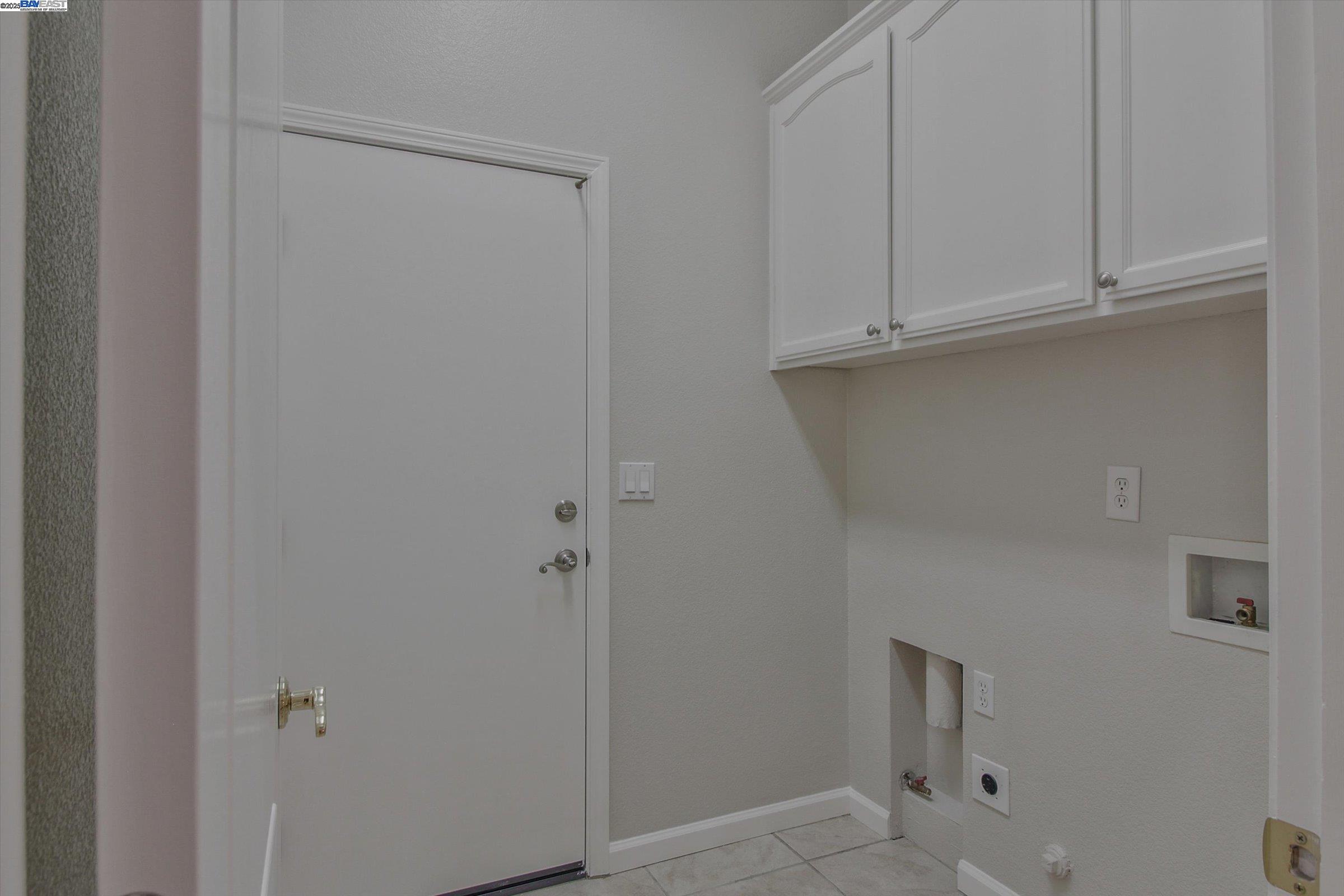 3137 Grasmere Cir, Roseville, California 95661, 3 Bedrooms Bedrooms, ,2 BathroomsBathrooms,Residential,For Sale,3137 Grasmere Cir,41106243