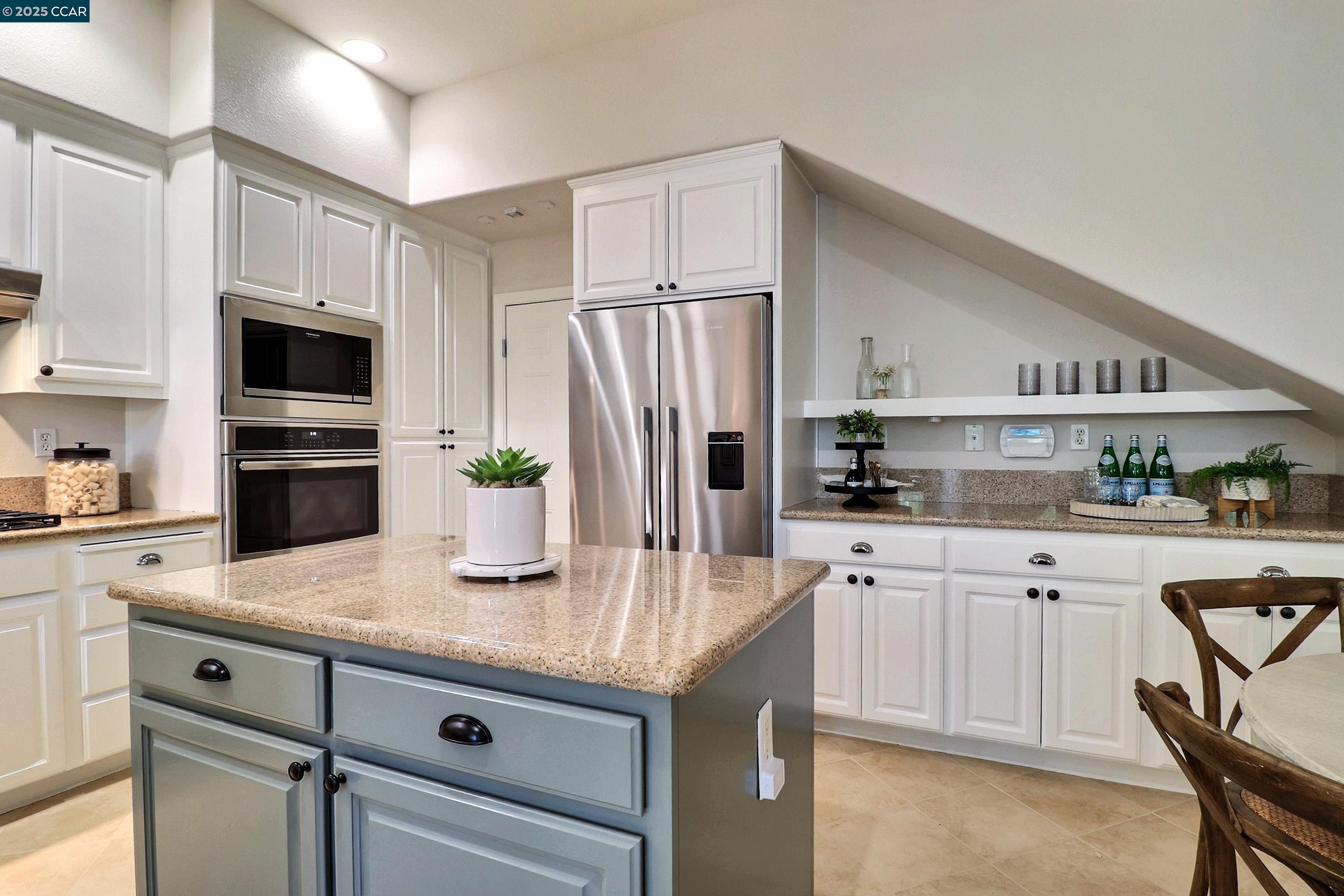 136 Sugarloaf Ct, Alamo, California 94507, 3 Bedrooms Bedrooms, 7 Rooms Rooms,2 BathroomsBathrooms,Residential,For Sale,136 Sugarloaf Ct,41106244