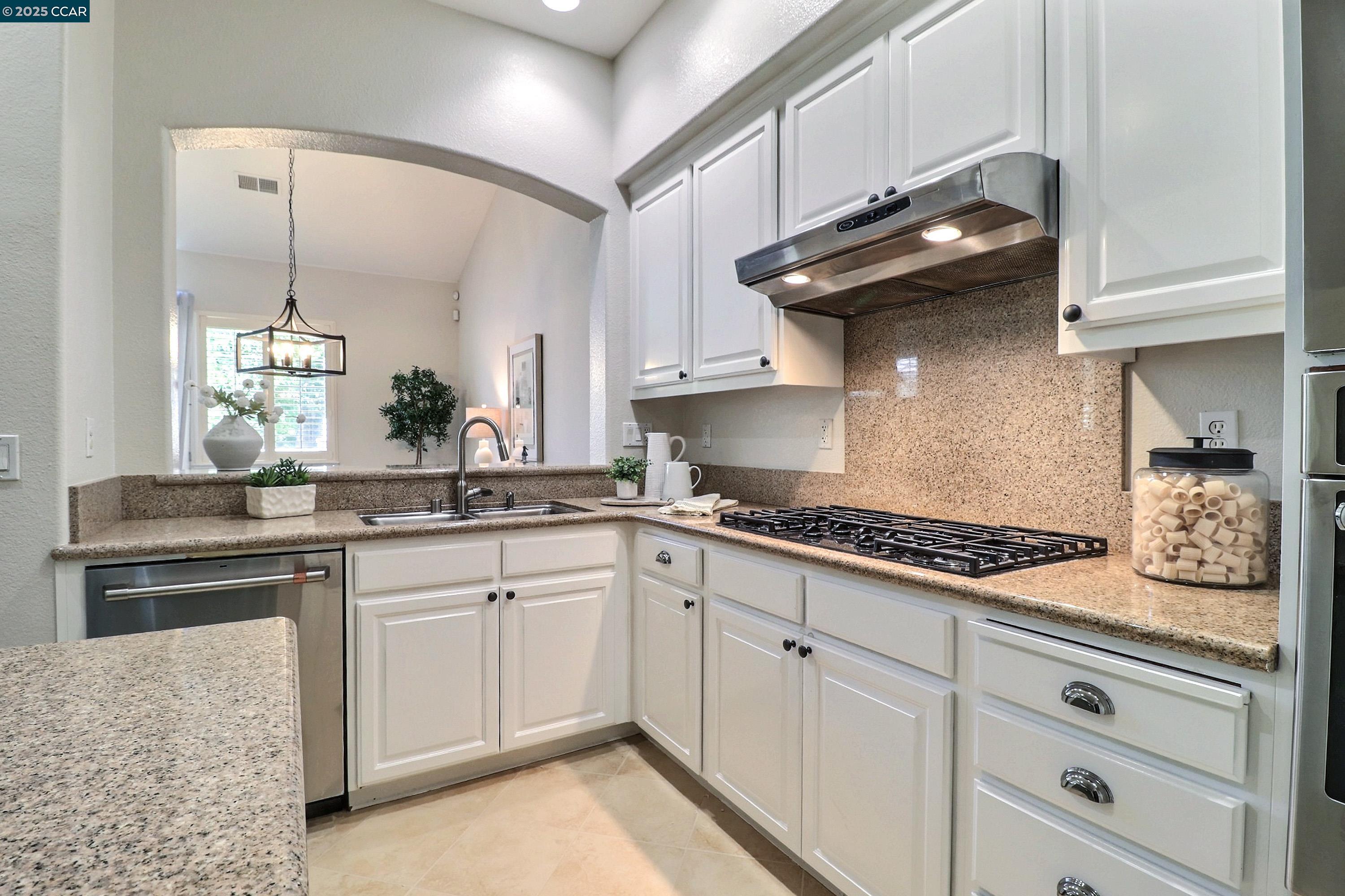 136 Sugarloaf Ct, Alamo, California 94507, 3 Bedrooms Bedrooms, 7 Rooms Rooms,2 BathroomsBathrooms,Residential,For Sale,136 Sugarloaf Ct,41106244