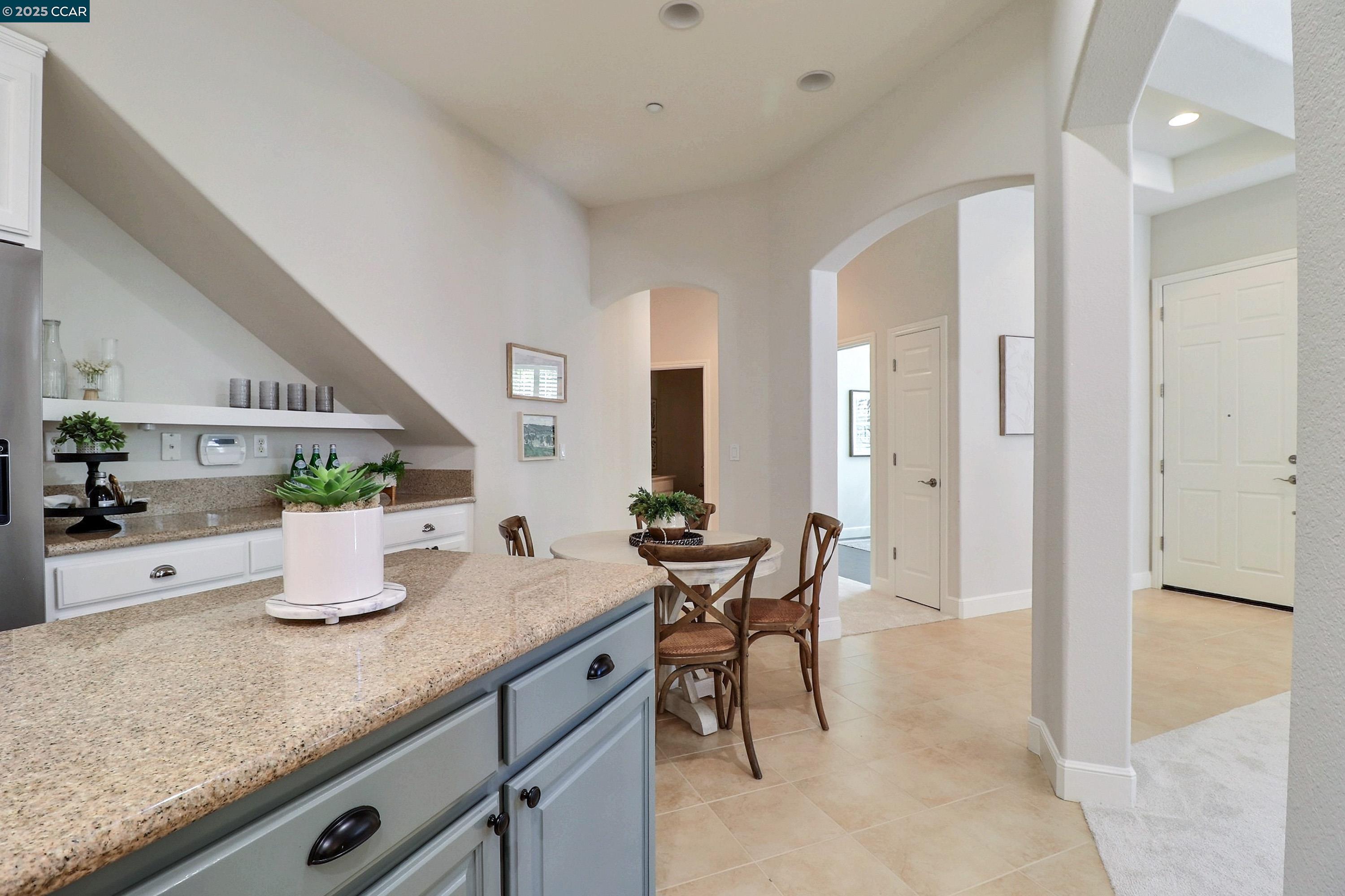 136 Sugarloaf Ct, Alamo, California 94507, 3 Bedrooms Bedrooms, 7 Rooms Rooms,2 BathroomsBathrooms,Residential,For Sale,136 Sugarloaf Ct,41106244
