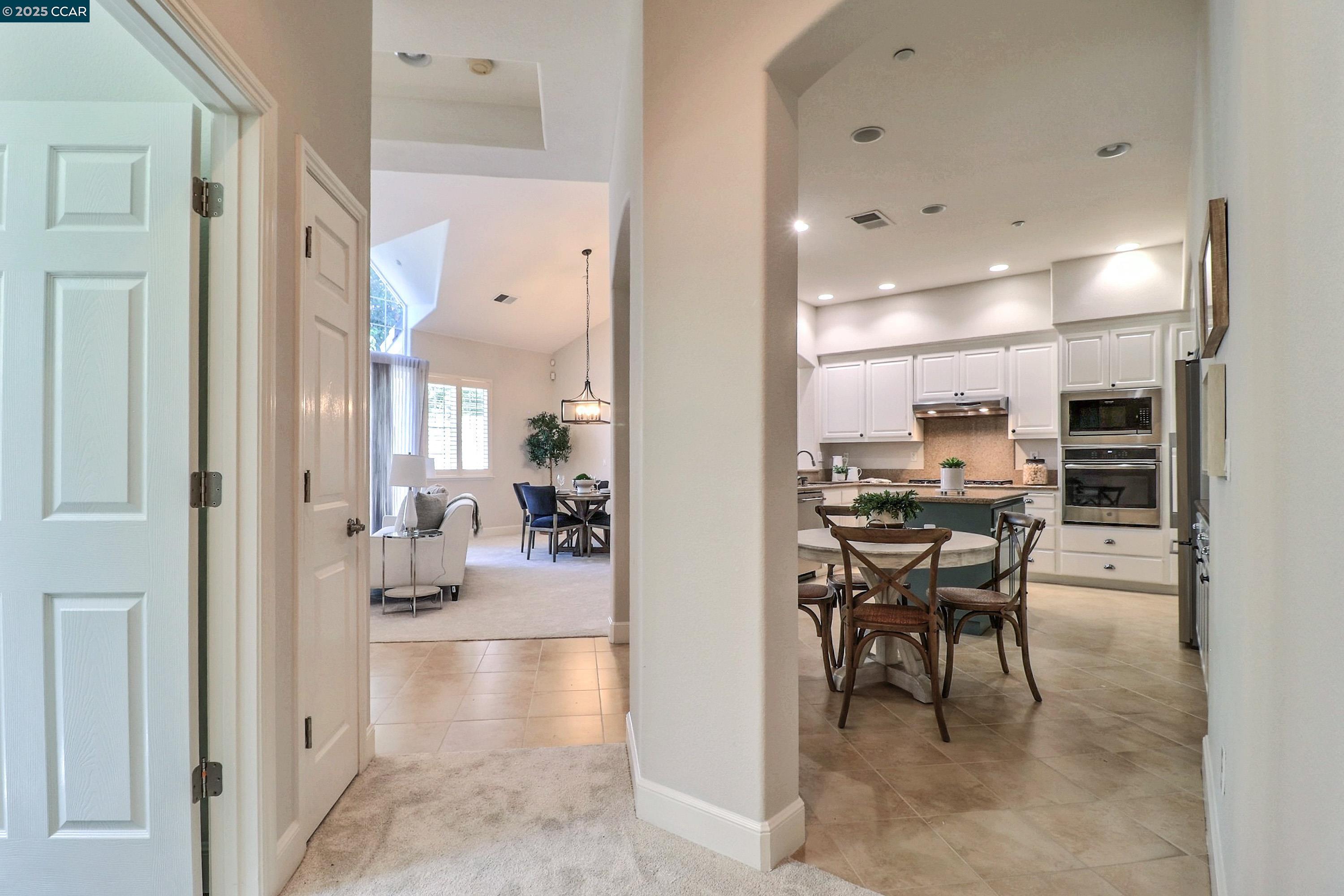 136 Sugarloaf Ct, Alamo, California 94507, 3 Bedrooms Bedrooms, 7 Rooms Rooms,2 BathroomsBathrooms,Residential,For Sale,136 Sugarloaf Ct,41106244