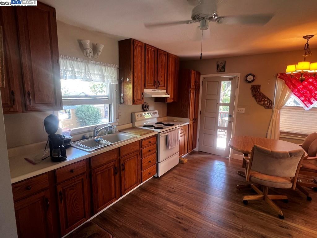250 Clearlake Ave # A, Lakeport, California 95453, 2 Bedrooms Bedrooms, 4 Rooms Rooms,1 BathroomBathrooms,Residential Lease,For Rent,250 Clearlake Ave # A,41106246