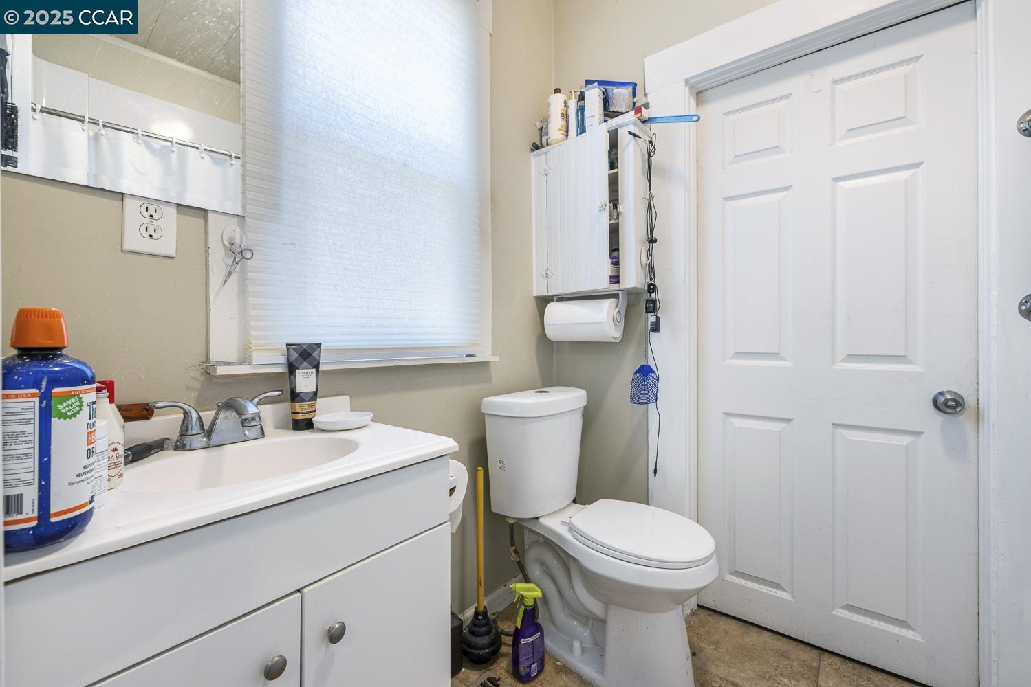 935 E Yosemite Ave, Madera, California 93638, 2 Bedrooms Bedrooms, 7 Rooms Rooms,1 BathroomBathrooms,Residential,For Sale,935 E Yosemite Ave,41106248