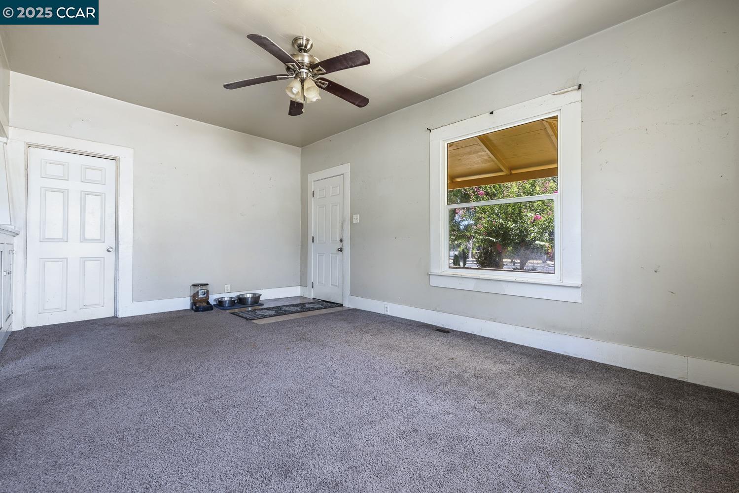 935 E Yosemite Ave, Madera, California 93638, 2 Bedrooms Bedrooms, 7 Rooms Rooms,1 BathroomBathrooms,Residential,For Sale,935 E Yosemite Ave,41106248