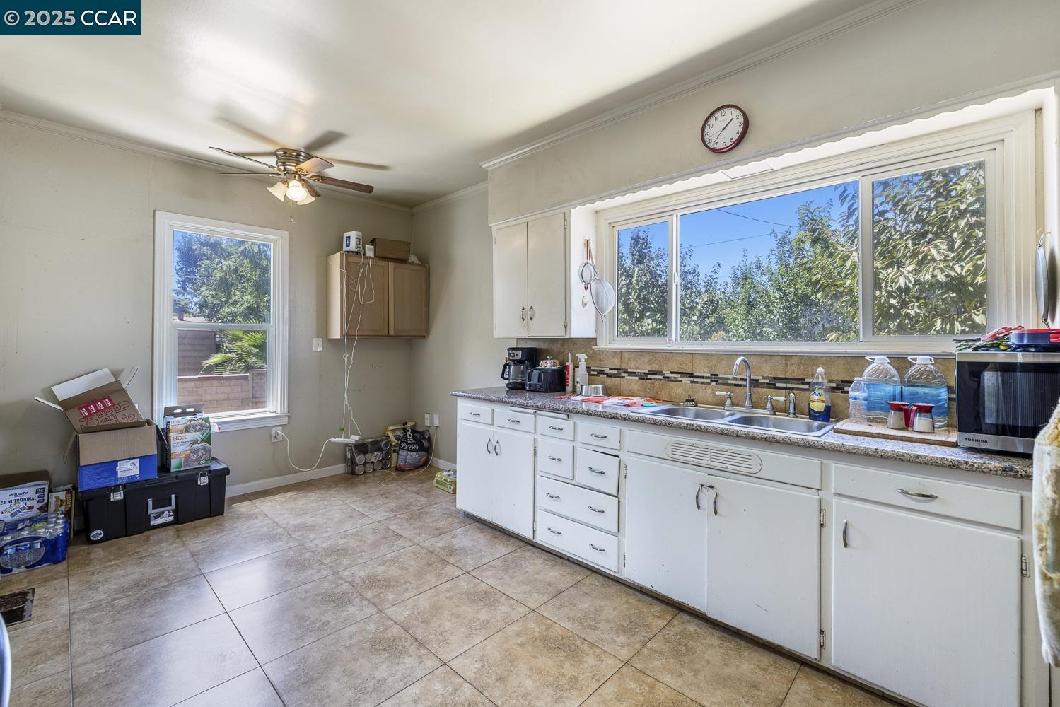 935 E Yosemite Ave, Madera, California 93638, 2 Bedrooms Bedrooms, 7 Rooms Rooms,1 BathroomBathrooms,Residential,For Sale,935 E Yosemite Ave,41106248