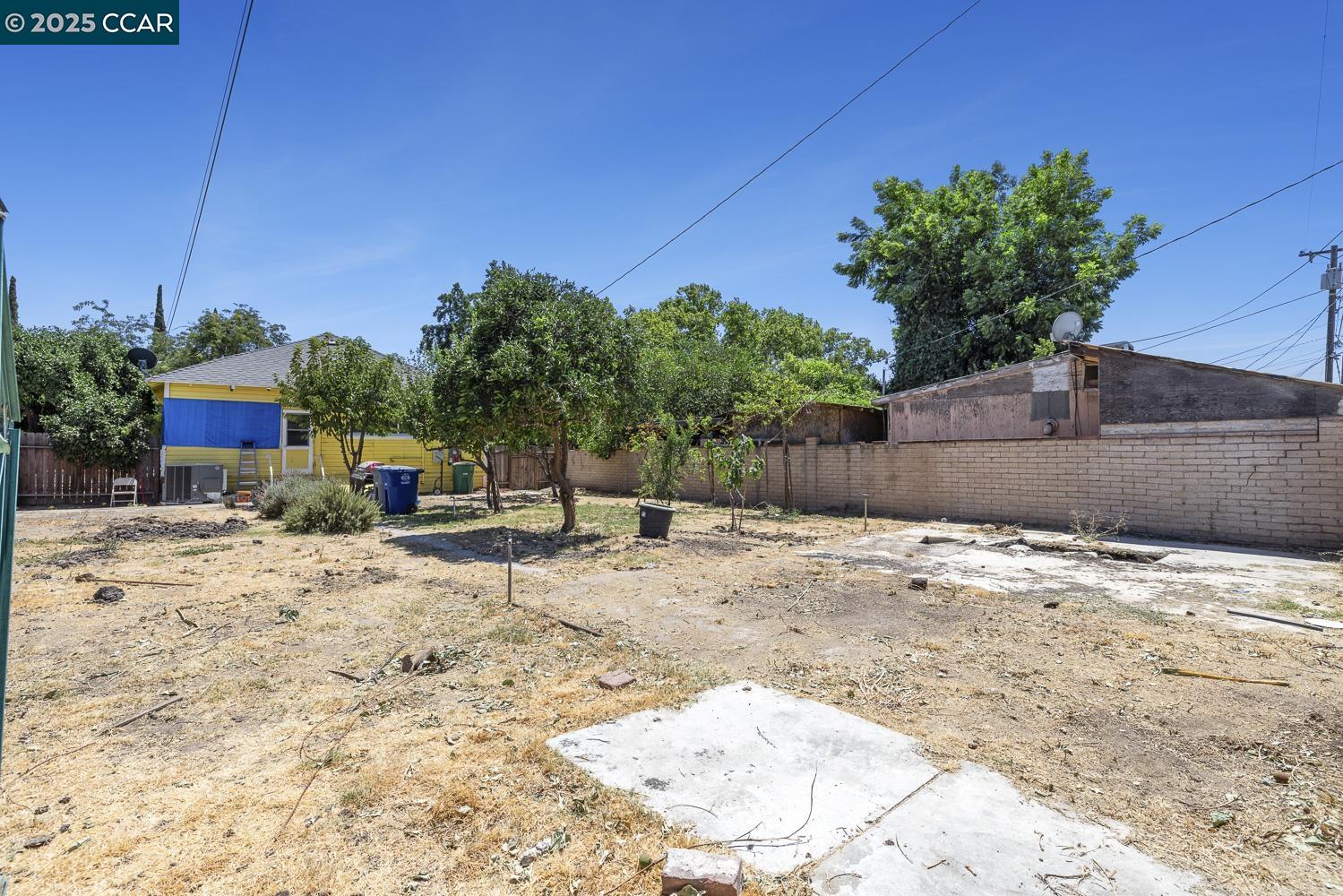 935 E Yosemite Ave, Madera, California 93638, 2 Bedrooms Bedrooms, 7 Rooms Rooms,1 BathroomBathrooms,Residential,For Sale,935 E Yosemite Ave,41106248