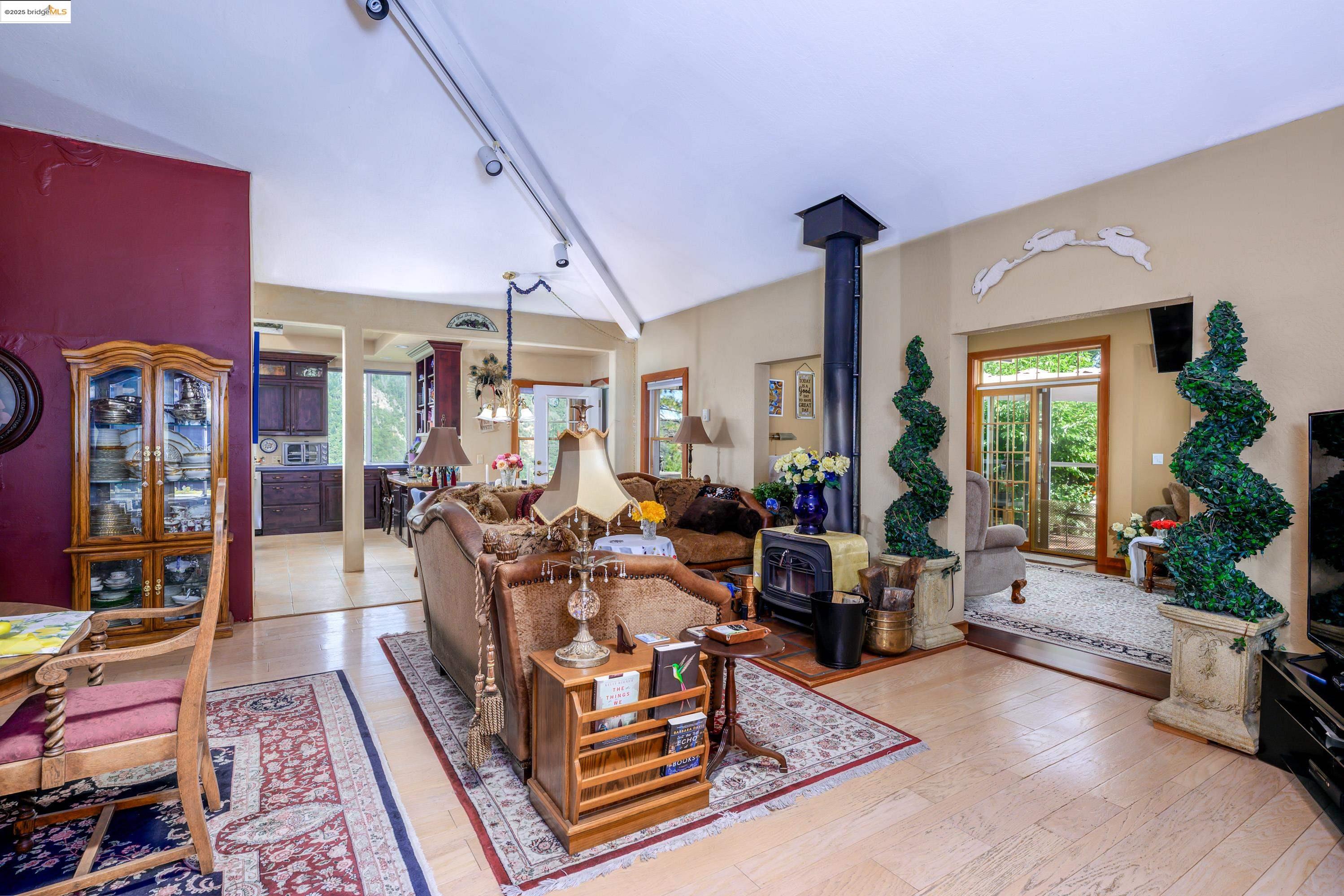 22961 Coffill Rd, Twain Harte, California 95383, 3 Bedrooms Bedrooms, 14 Rooms Rooms,5 BathroomsBathrooms,Residential,For Sale,22961 Coffill Rd,41106249