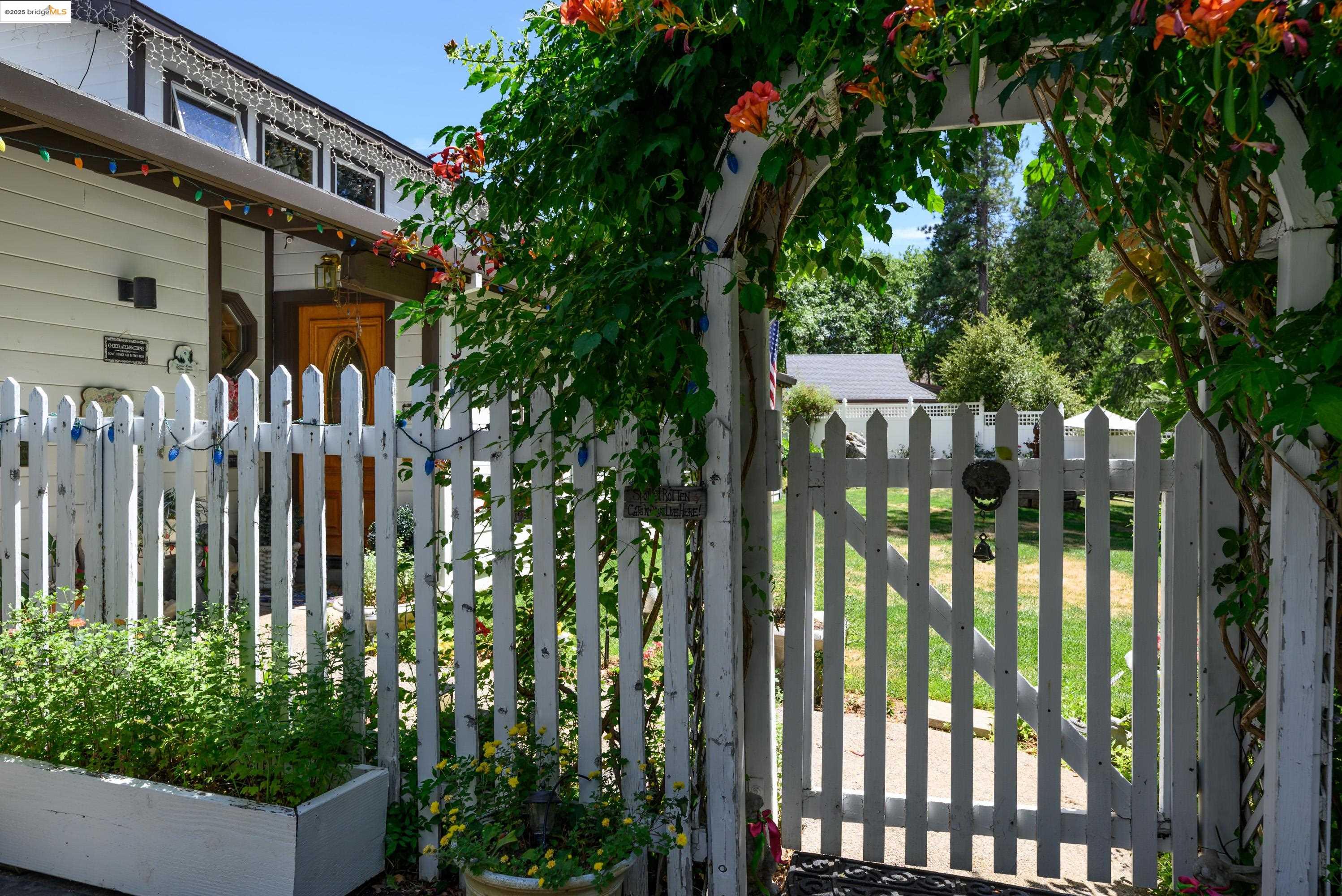 22961 Coffill Rd, Twain Harte, California 95383, 3 Bedrooms Bedrooms, 14 Rooms Rooms,5 BathroomsBathrooms,Residential,For Sale,22961 Coffill Rd,41106249