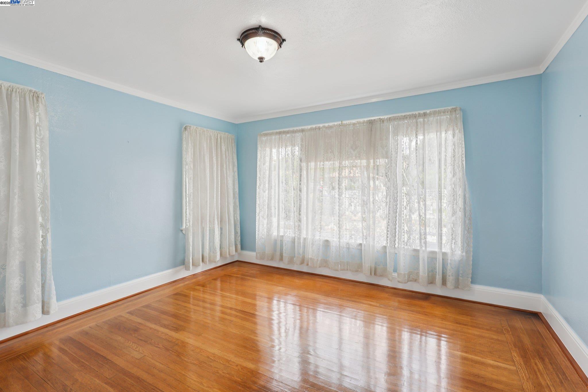 11768 Main St, Sunol, California 94586, 2 Bedrooms Bedrooms, 6 Rooms Rooms,1 BathroomBathrooms,Residential,For Sale,11768 Main St,41106250