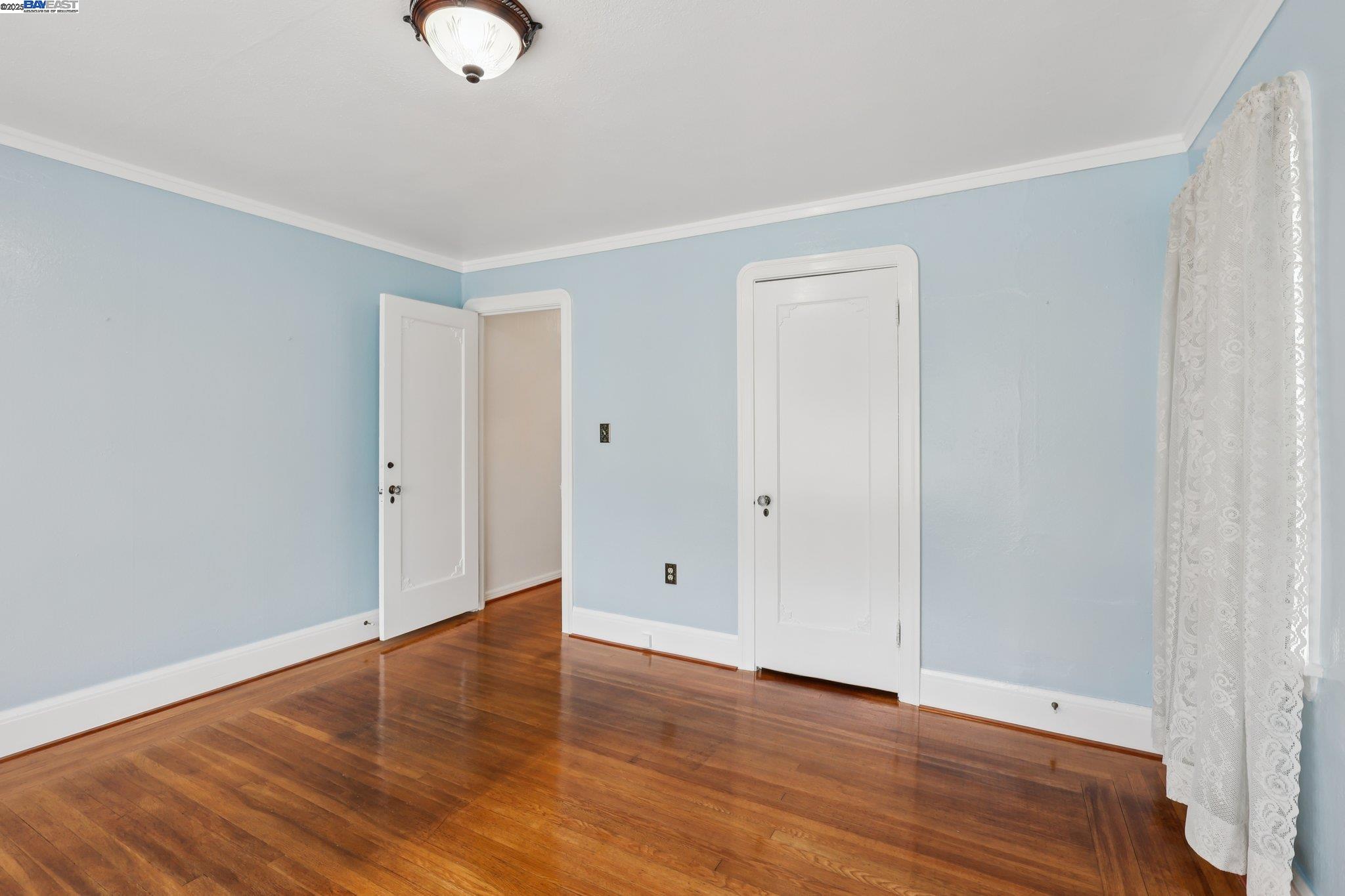 11768 Main St, Sunol, California 94586, 2 Bedrooms Bedrooms, 6 Rooms Rooms,1 BathroomBathrooms,Residential,For Sale,11768 Main St,41106250