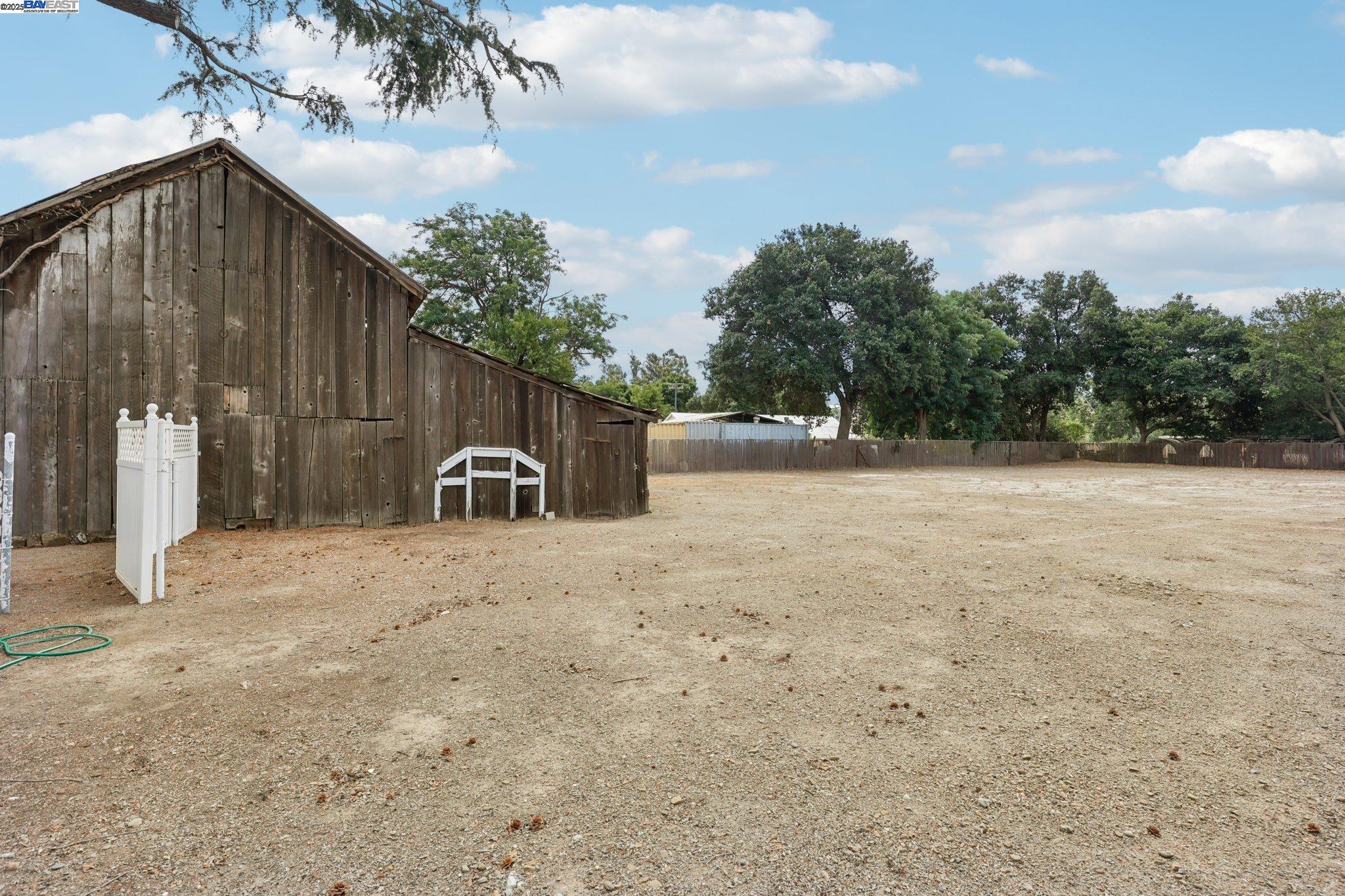 11768 Main St, Sunol, California 94586, 2 Bedrooms Bedrooms, 6 Rooms Rooms,1 BathroomBathrooms,Residential,For Sale,11768 Main St,41106250