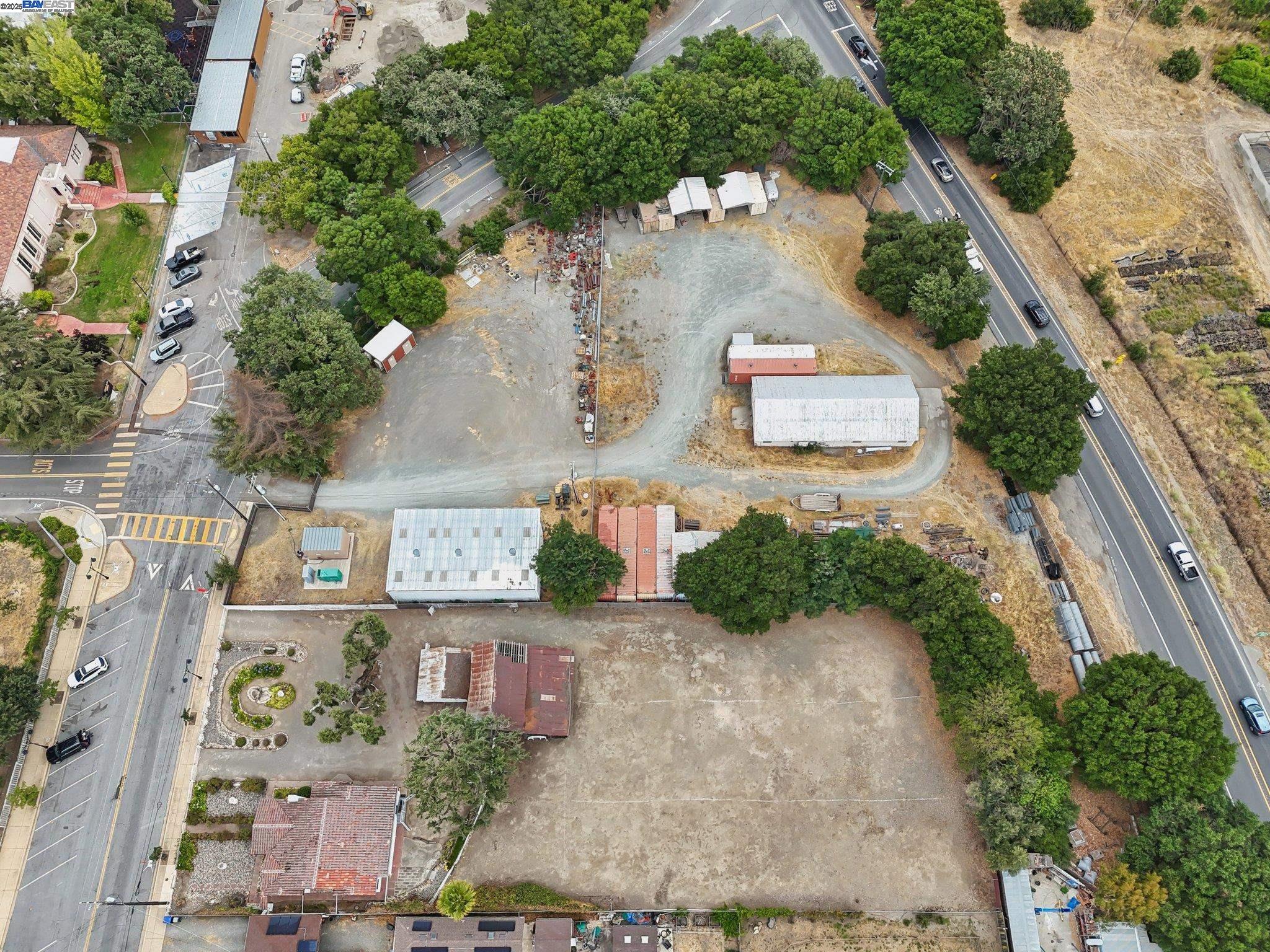 11768 Main St, Sunol, California 94586, 2 Bedrooms Bedrooms, 6 Rooms Rooms,1 BathroomBathrooms,Residential,For Sale,11768 Main St,41106250