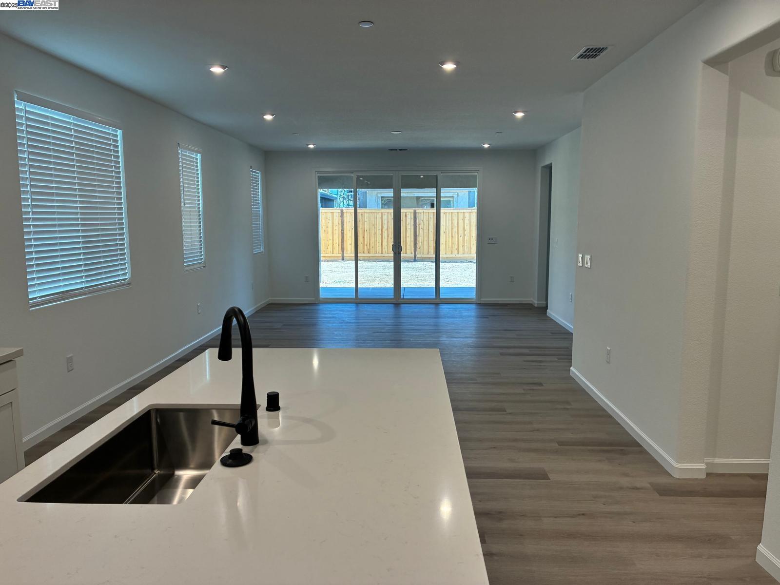 3024 Red Canard Way, Roseville, California 94568, 4 Bedrooms Bedrooms, 6 Rooms Rooms,2 BathroomsBathrooms,Residential Lease,For Rent,3024 Red Canard Way,41106252